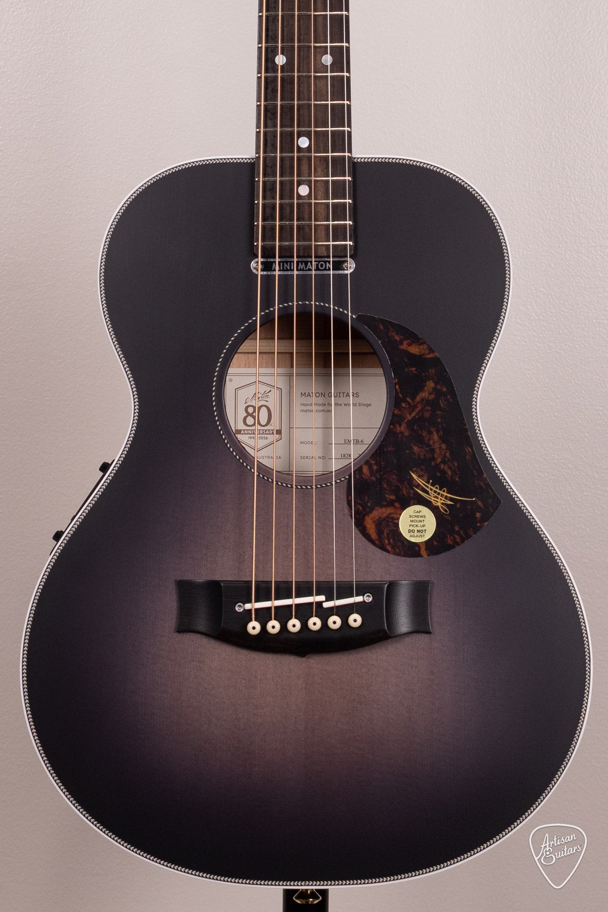 Maton Guitars Troubadour EMTB Mini GHOST BLACK  - 17242
