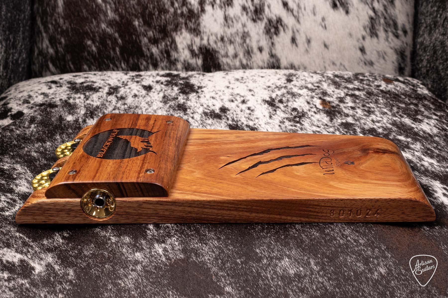 Wild Dog Custom Shop Blackwolf Stomp Box -  801024