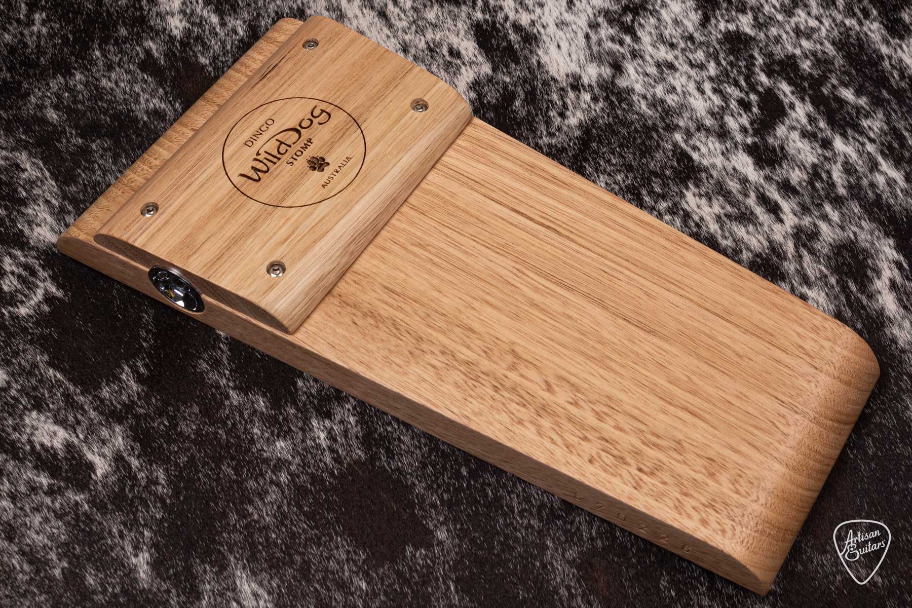 Wild Dog Dingo Stomp Box - 670226