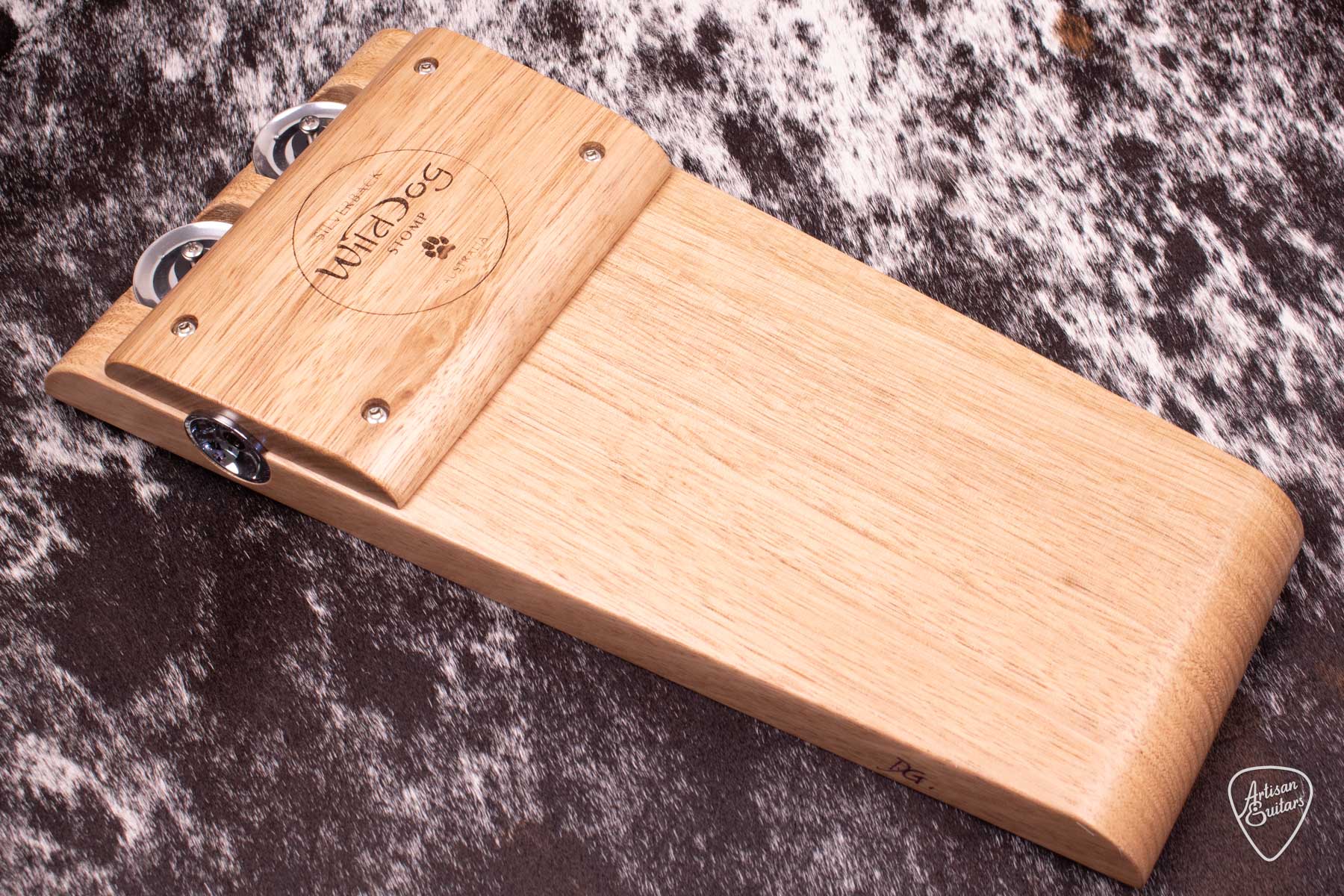 Wild Dog Silverback Stomp Box with Jingles - 040225