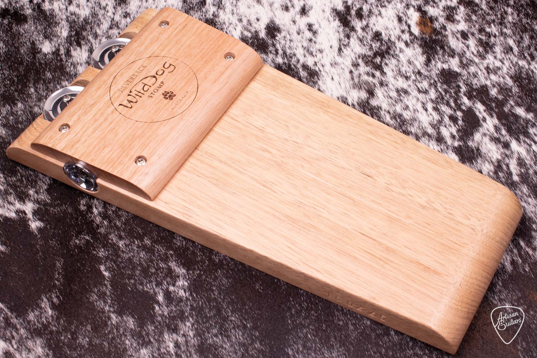 Wild Dog Silverback Stomp Box with Jingles - 160225