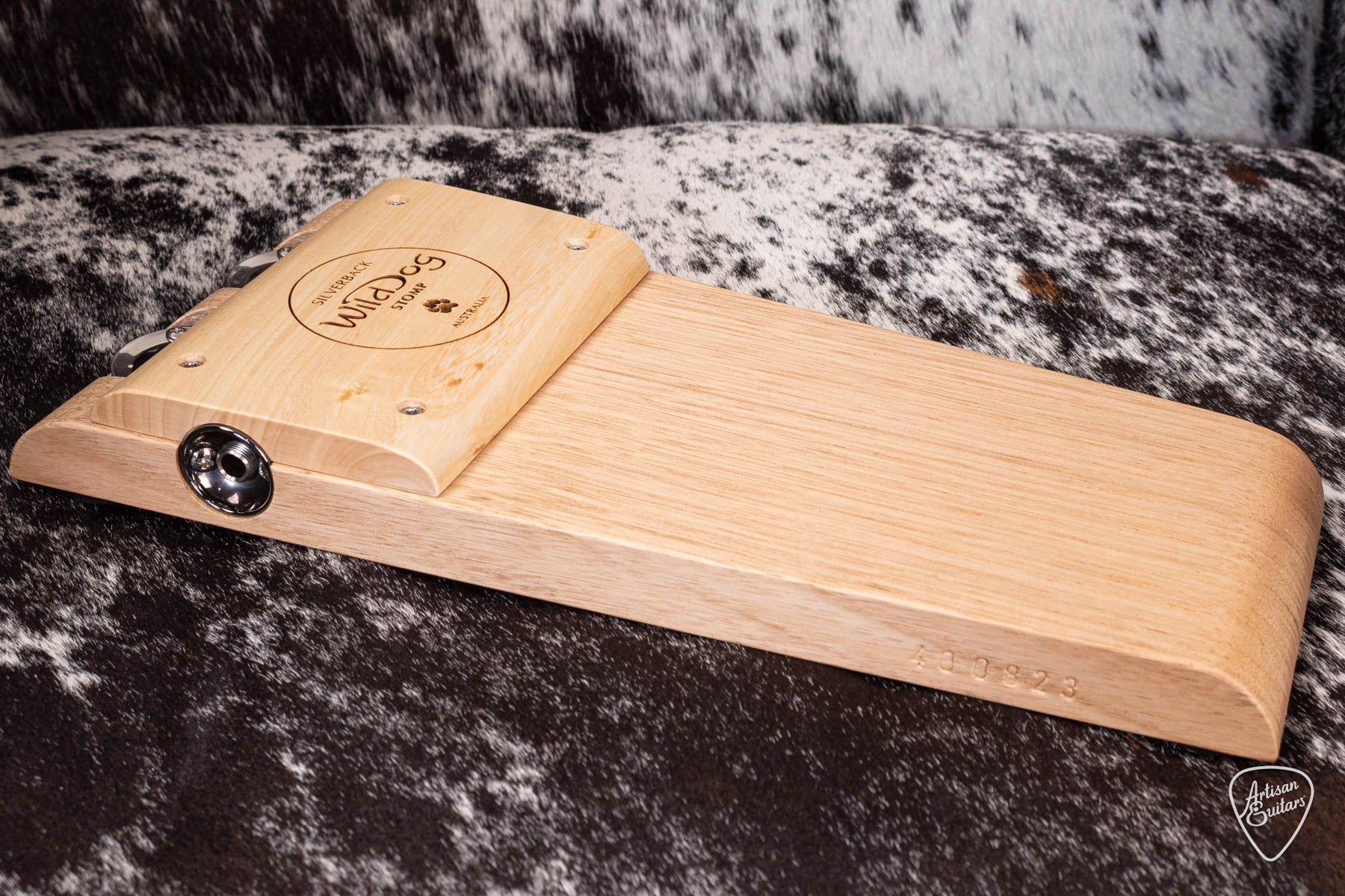 Wild Dog Silverback Stomp Box with Jingles - 16670