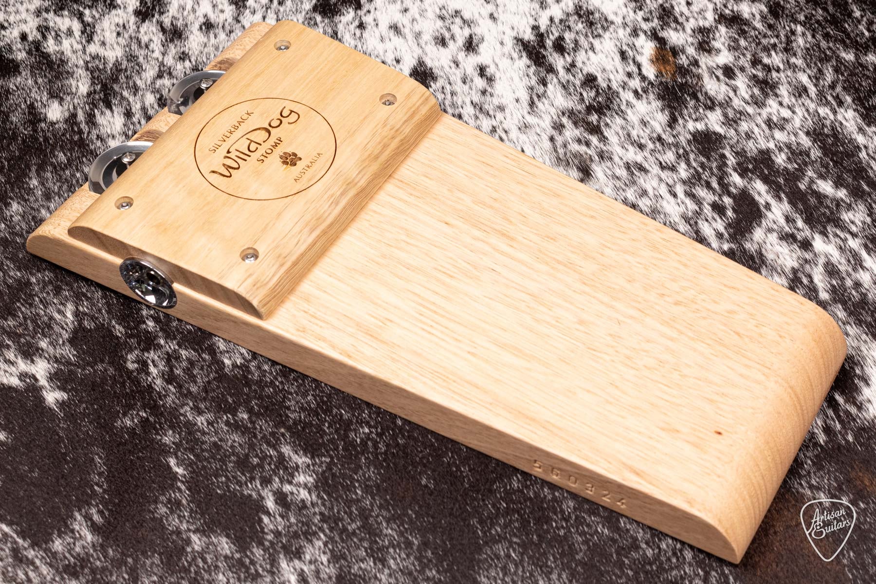 Wild Dog Silverback Stomp Box with Jingles - WD-560324