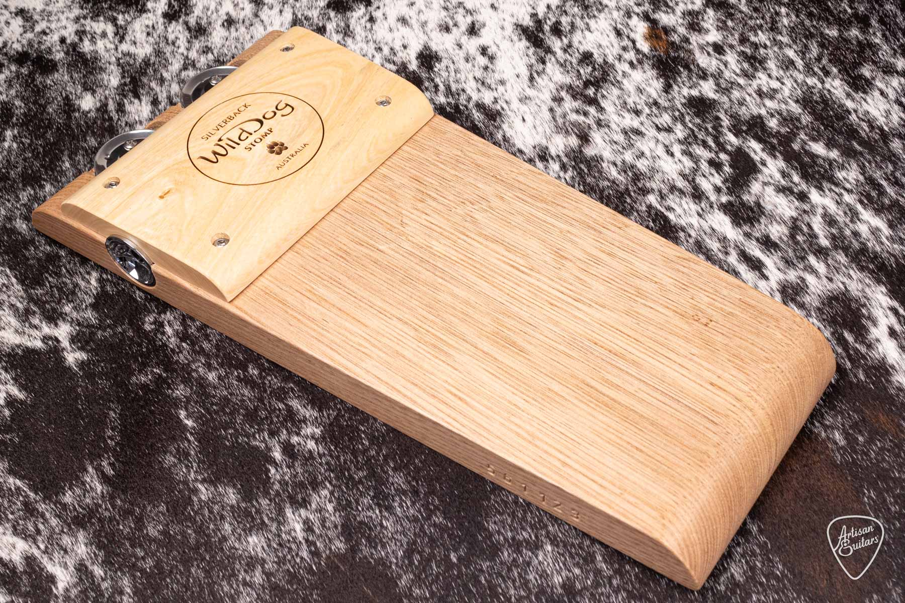 Wild Dog Silverback Stomp Box with Jingles - WD-561123