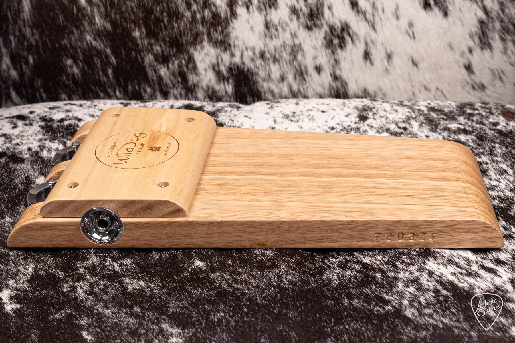 Wild Dog Silverback Stomp Box with Jingles - WD-780324