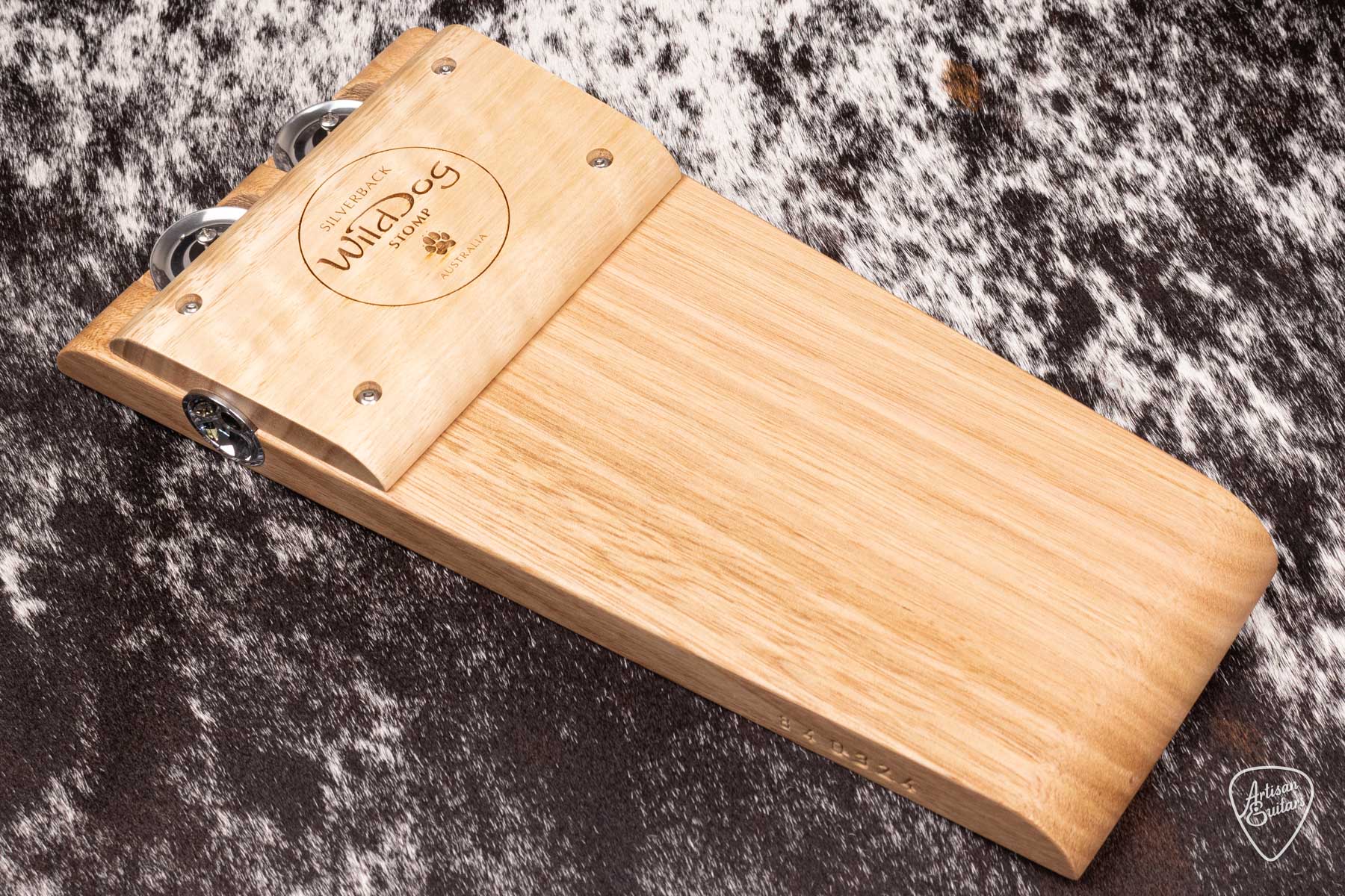 Wild Dog Silverback Stomp Box with Jingles - WD-840324