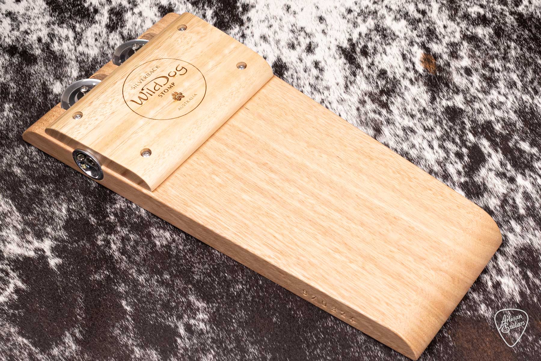 Wild Dog Silverback Stomp Box with Jingles - WD-870324