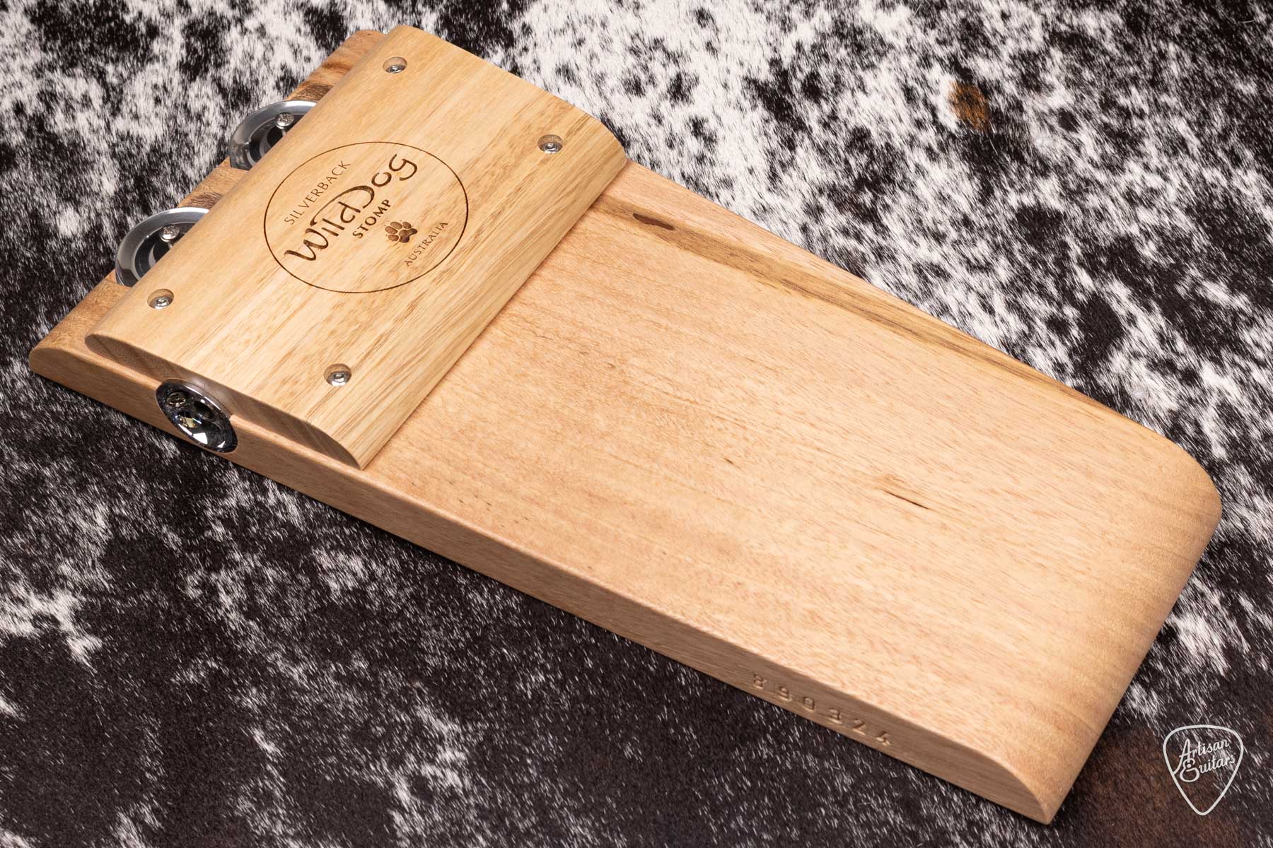 Wild Dog Silverback Stomp Box with Jingles - WD-890324