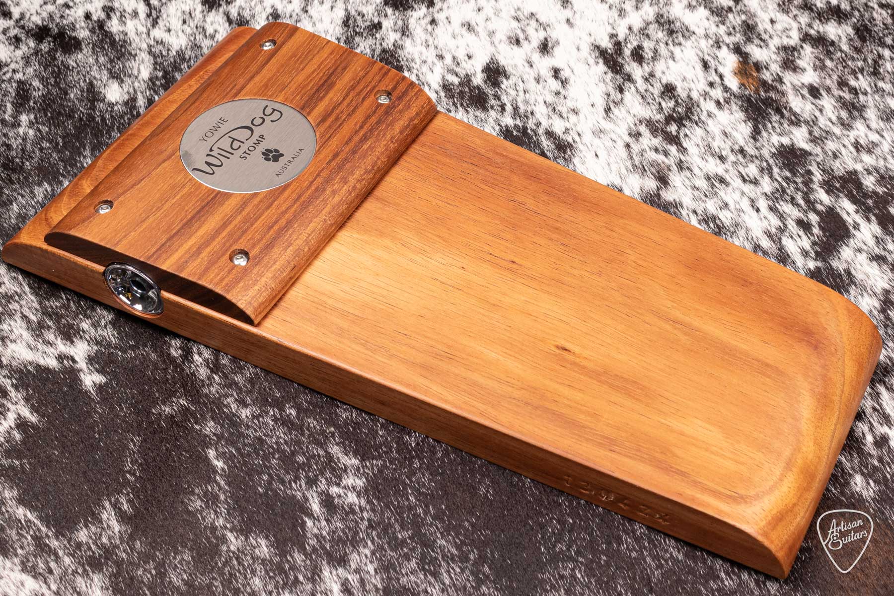 Wild Dog Yowie Stomp Box - 16784 | Artisan Guitars