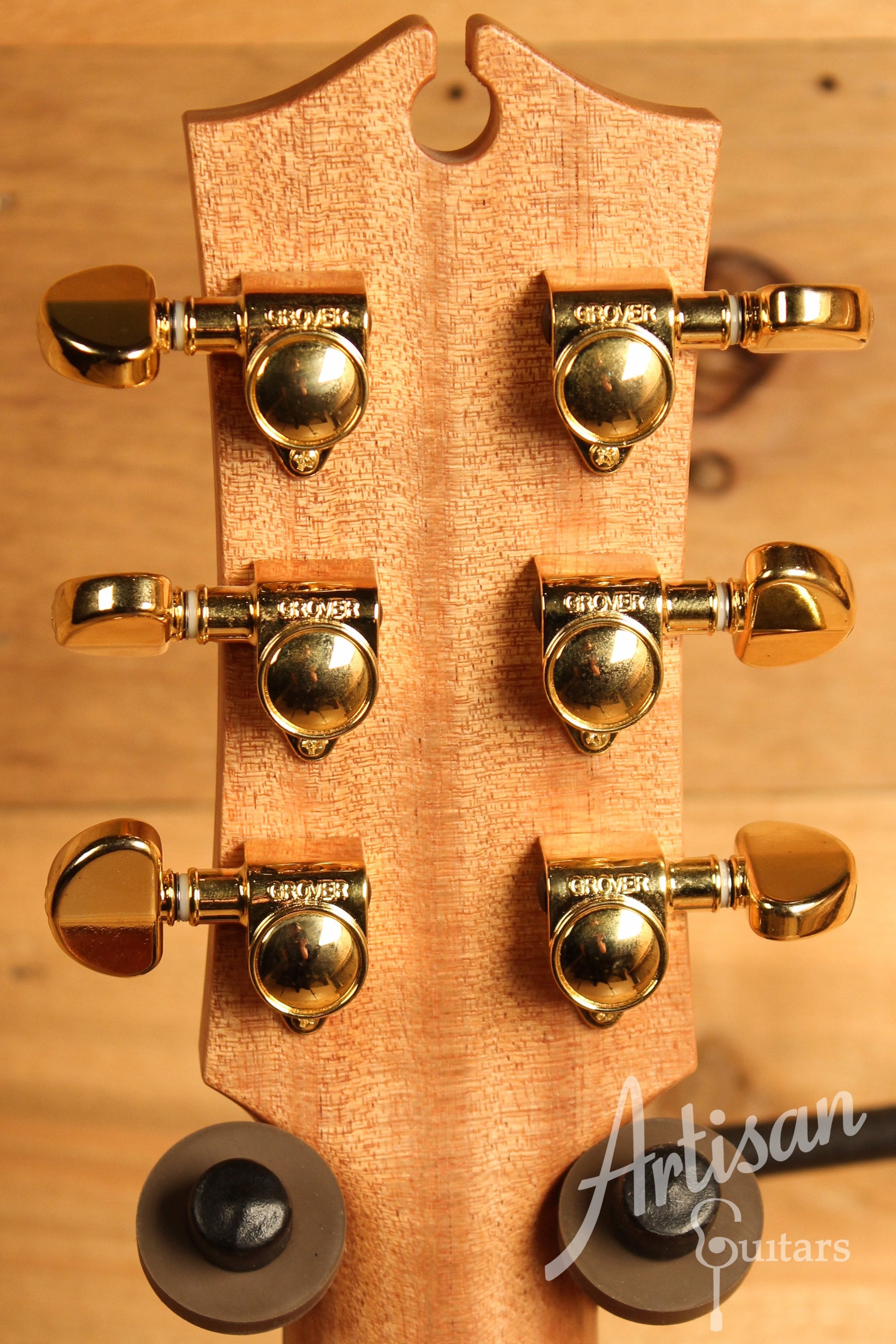 Maton EBG 808C MIC FIX Michael Fix Signature Guitar Sitka and Queensland Maple with Cutaway ID-12773 - Artisan Guitars
