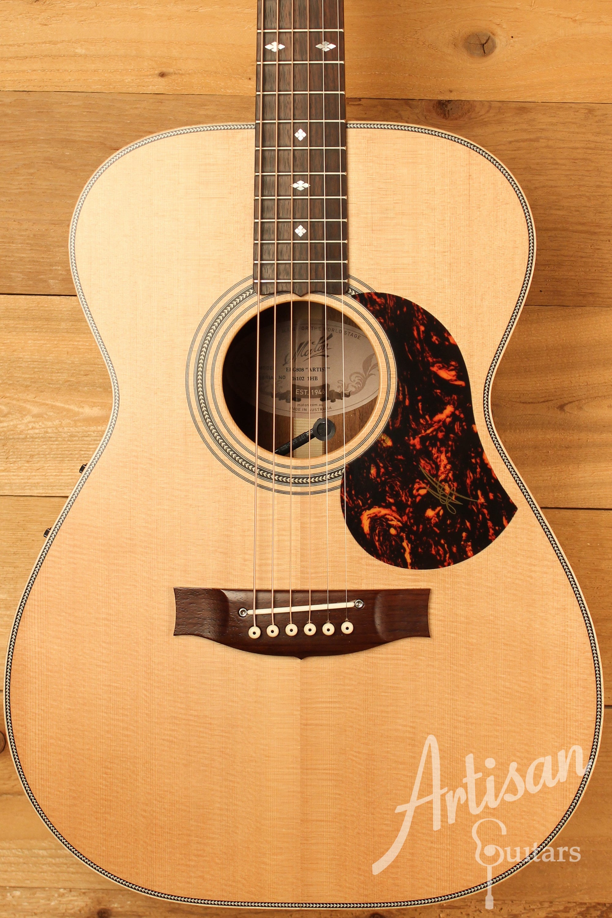 Maton EBG808 Artist Series Sitka Spruce and Blackwood Pre-Owned 2018 ID-12907 - Artisan Guitars