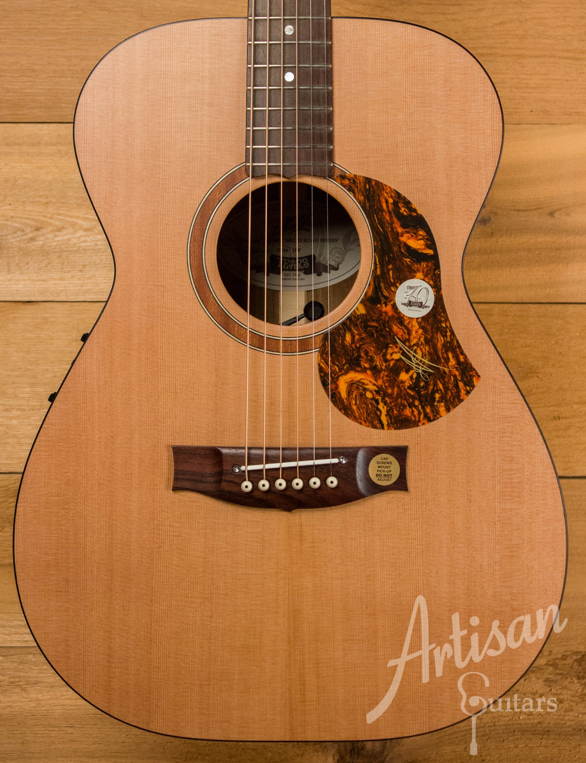 Maton SRS808 Guitar Western Red Cedar and Solid Blackwood ID-10750 - Artisan Guitars
