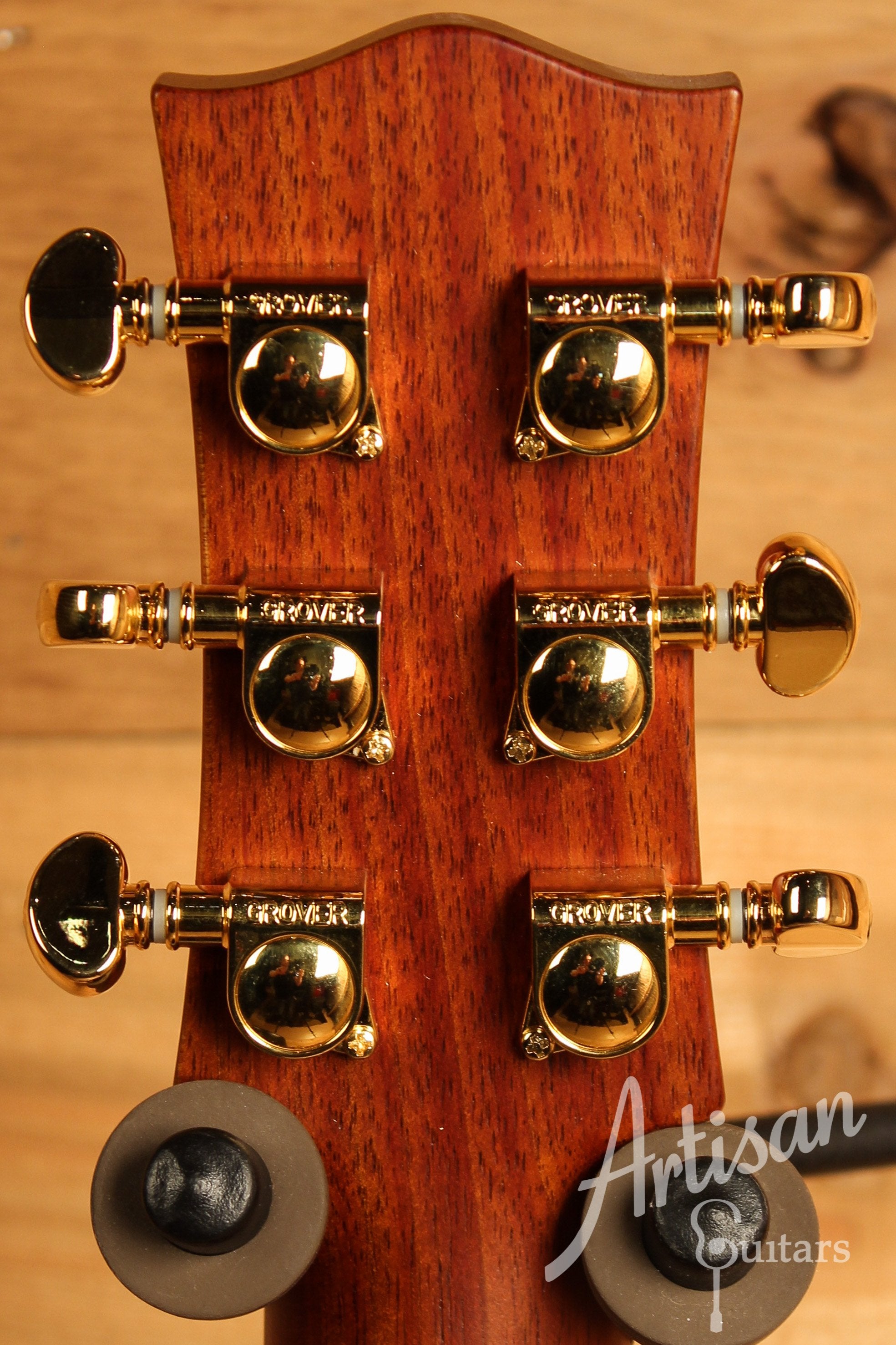 Maton EMD6 Mini Maton Diesel Sitka with Blackwood and Vintage Amber Sunburst  ID-12623 - Artisan Guitars