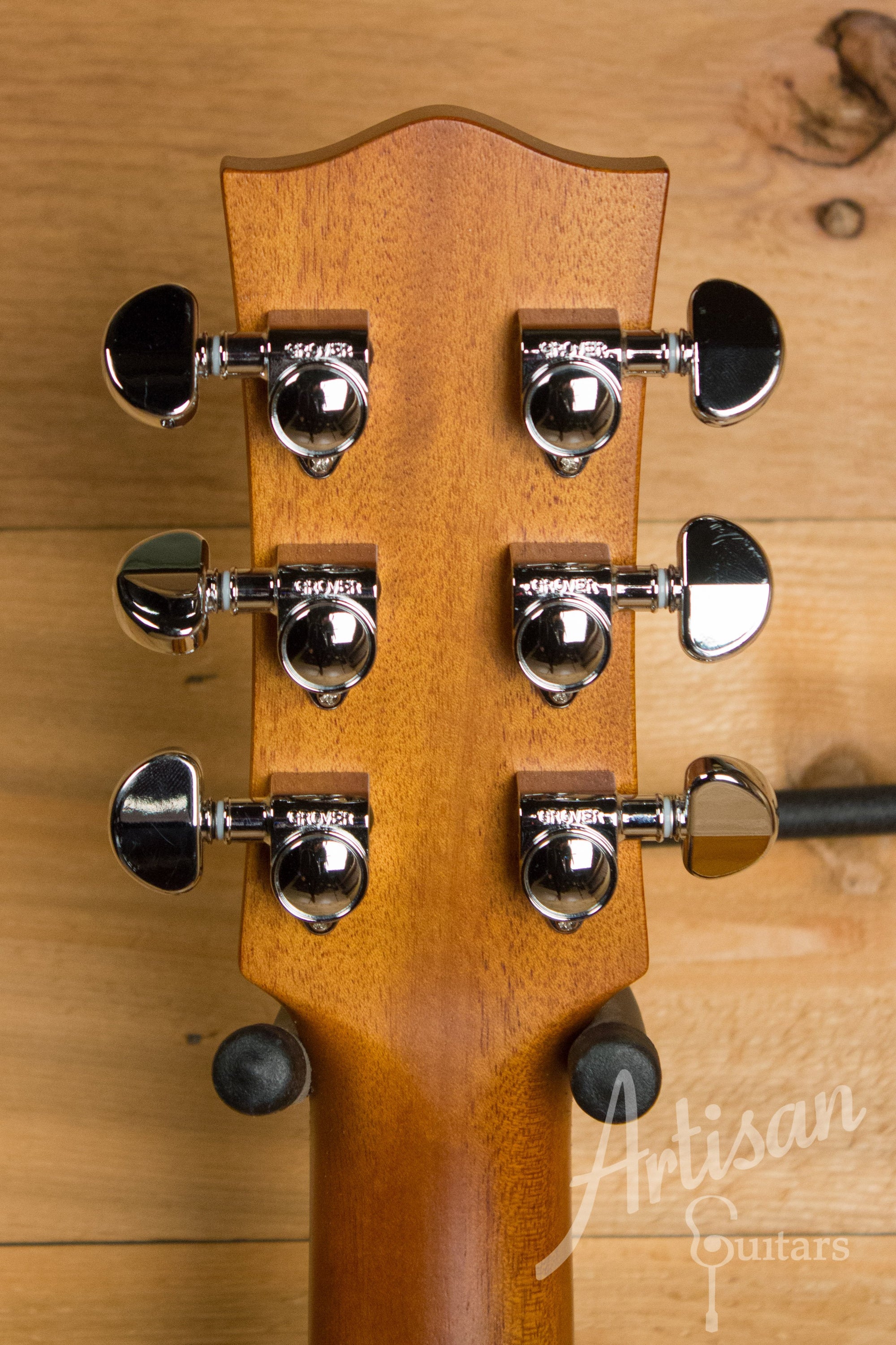 Maton EBG 808 TE Tommy Emmanuel Signature Guitar ID-11196 - Artisan Guitars