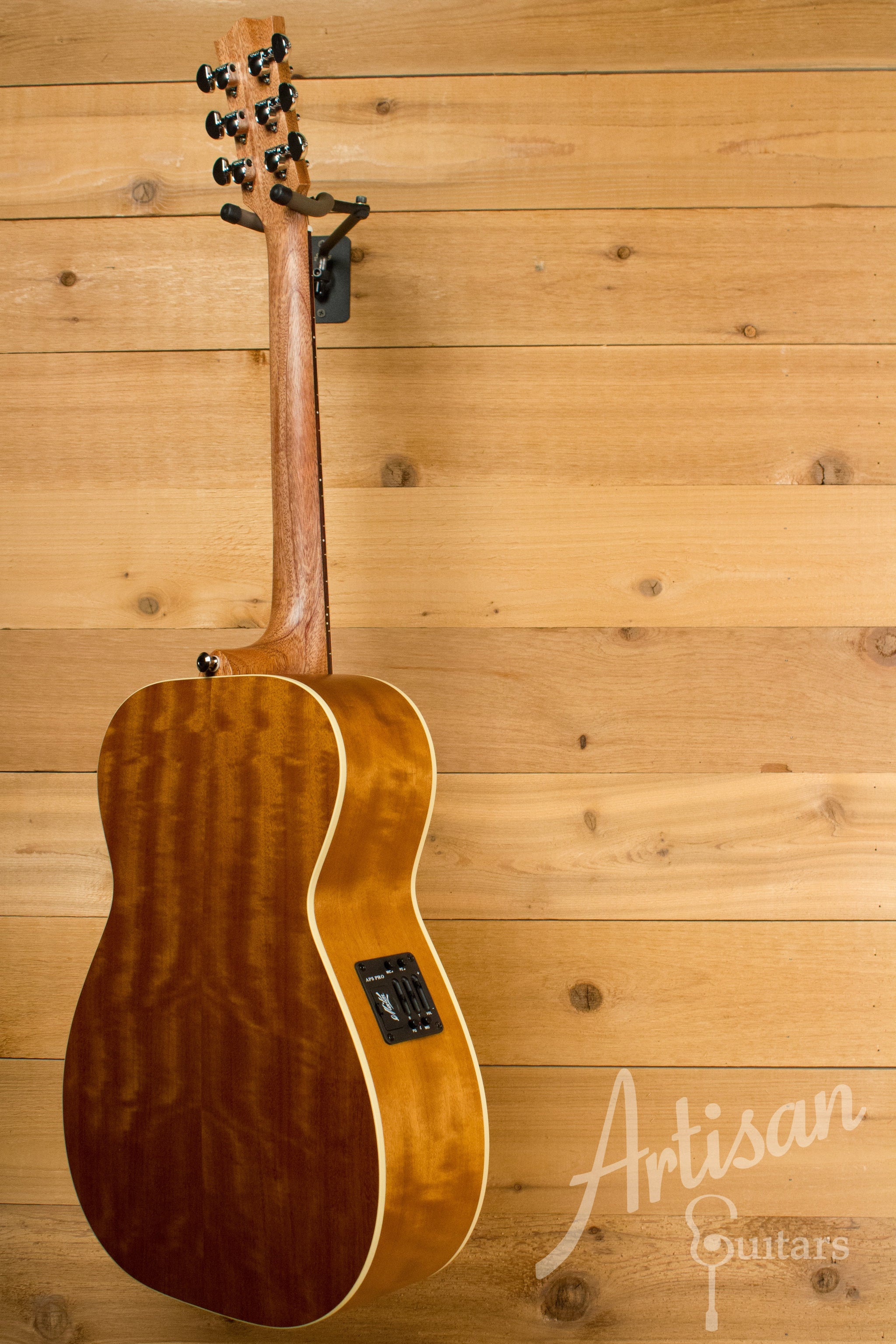 Maton T.E Personal Guitar Sitka Spruce and AAA"Bees Wings" Queensland Maple ID-11063 - Artisan Guitars