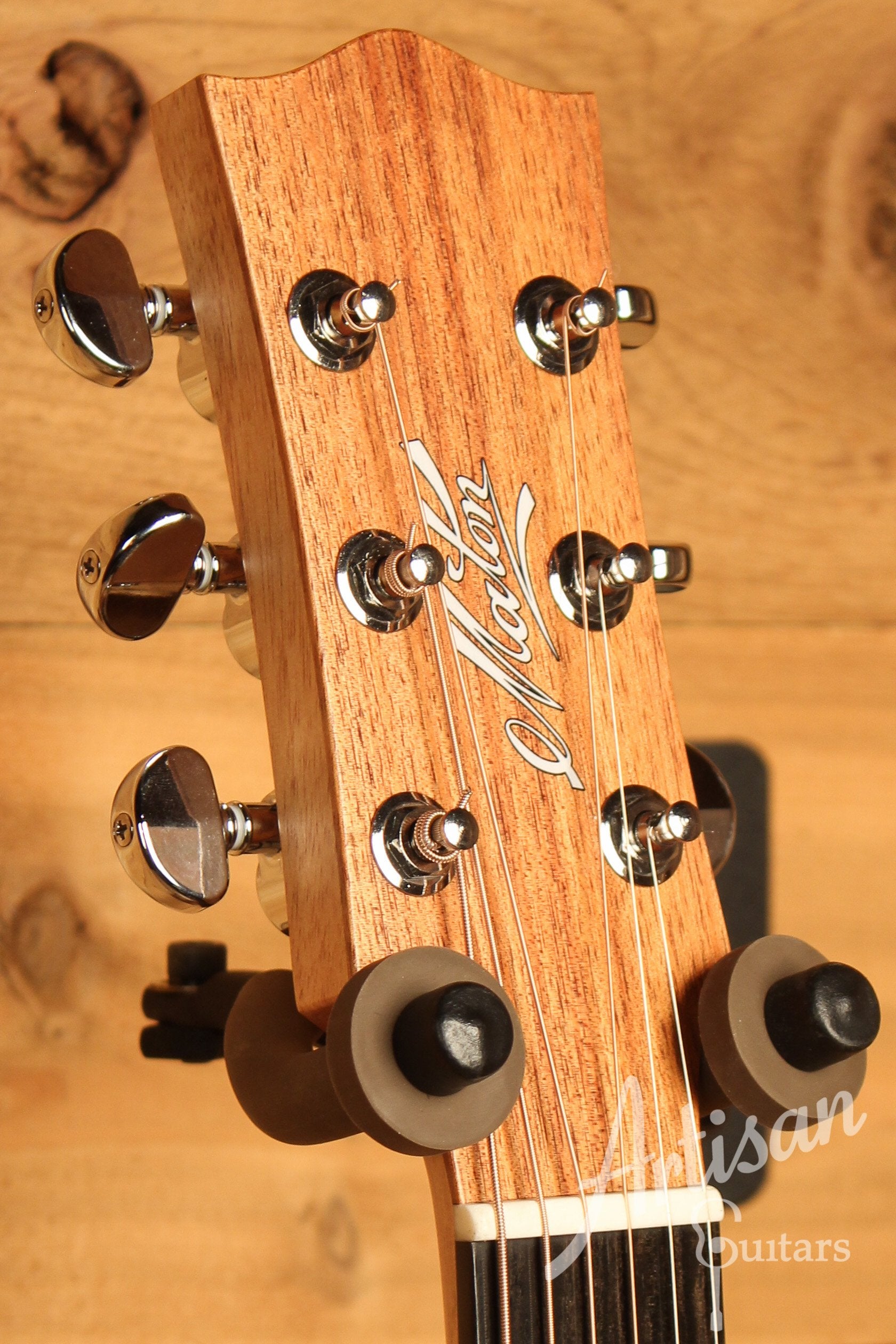 Maton EBW808 Guitar w/ Blackwood Top, Back & Sides w/ AP5 Pro Pickup System ID-12941 - Artisan Guitars