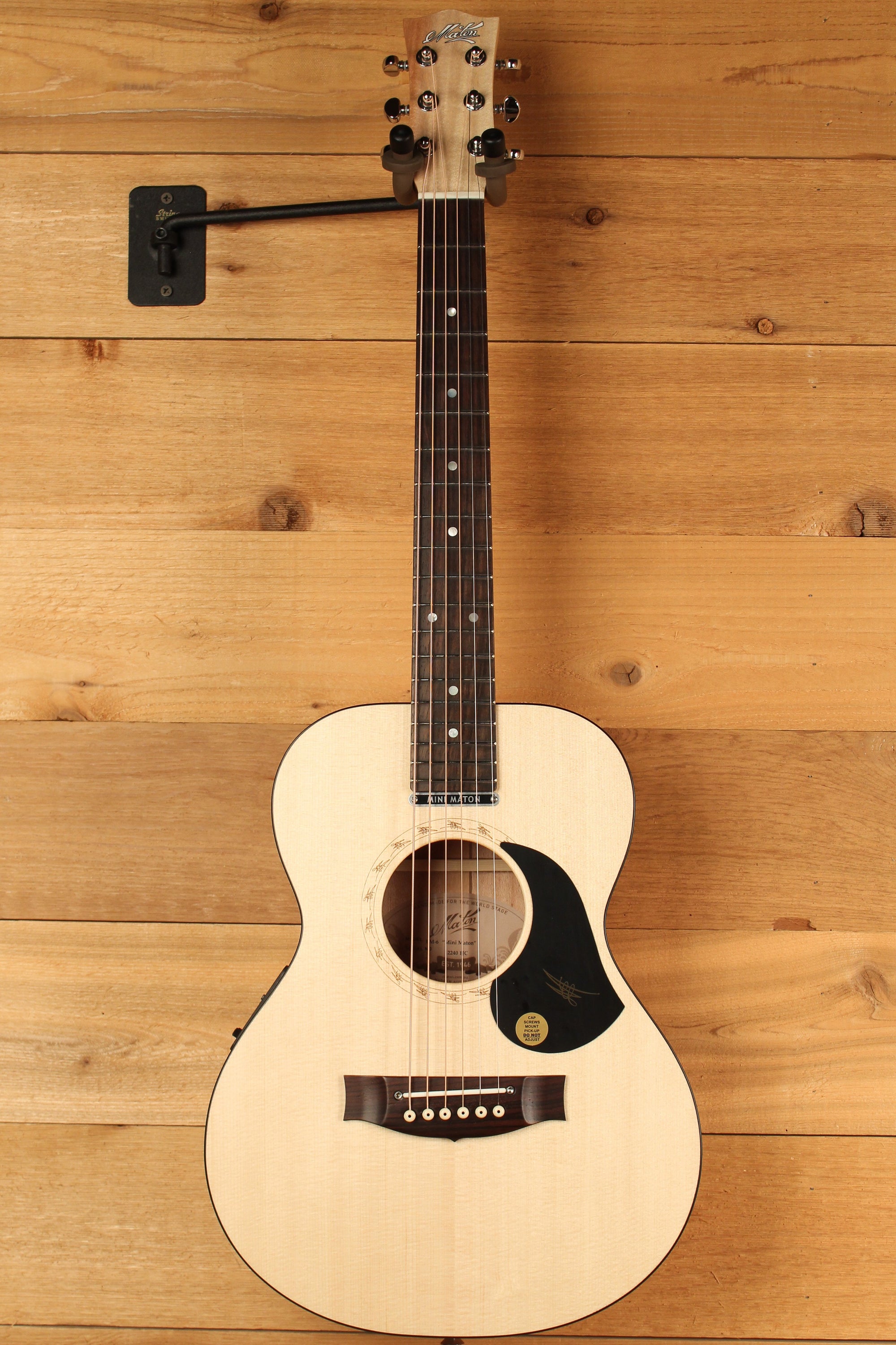 Maton EM6 Mini Guitar Sitka Spuce and Queensland Maple AP5 Original ID-13313 - Artisan Guitars