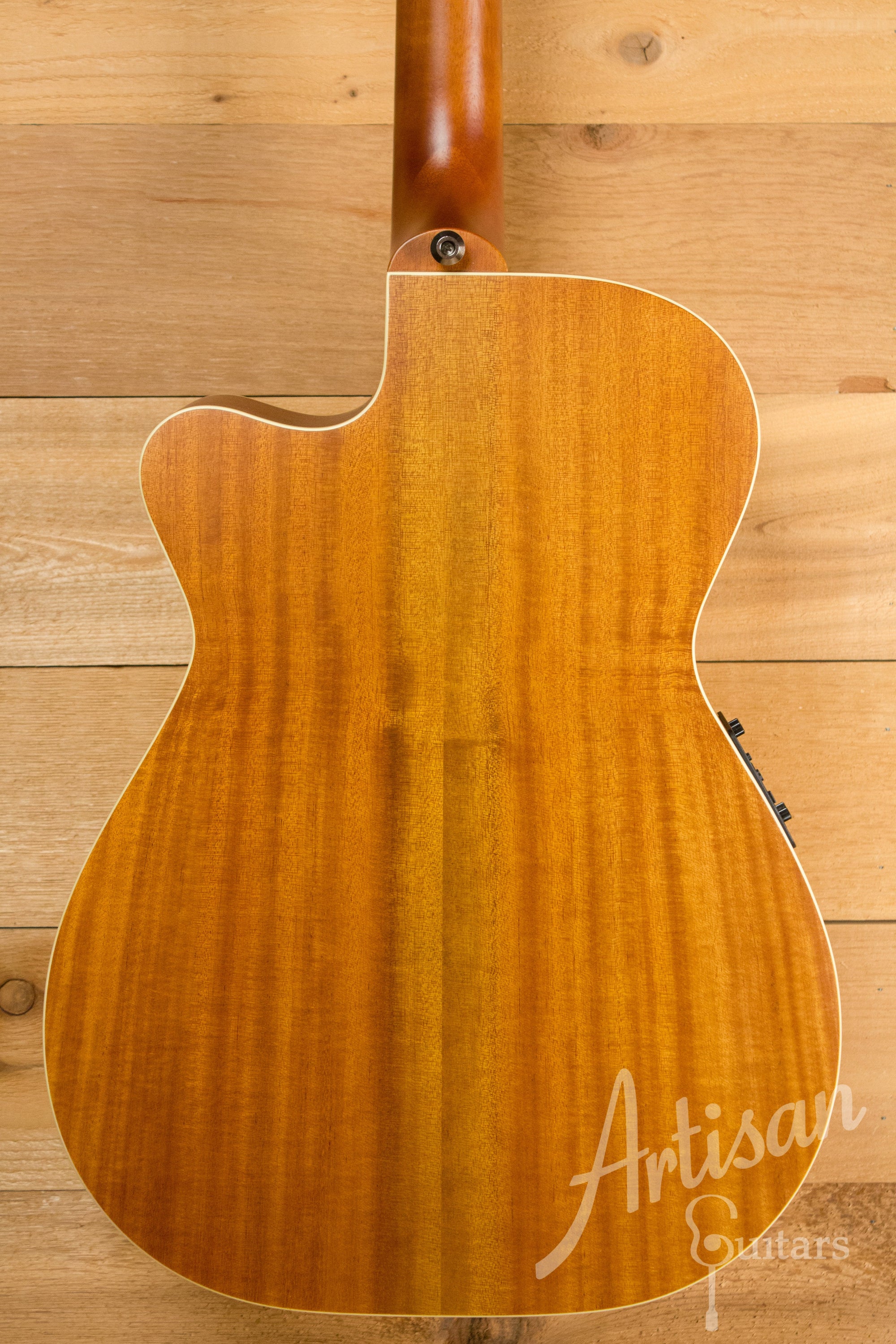 Maton EBG 808C TE Tommy Emmanuel Signature Guitar Cutaway ID-11206 - Artisan Guitars