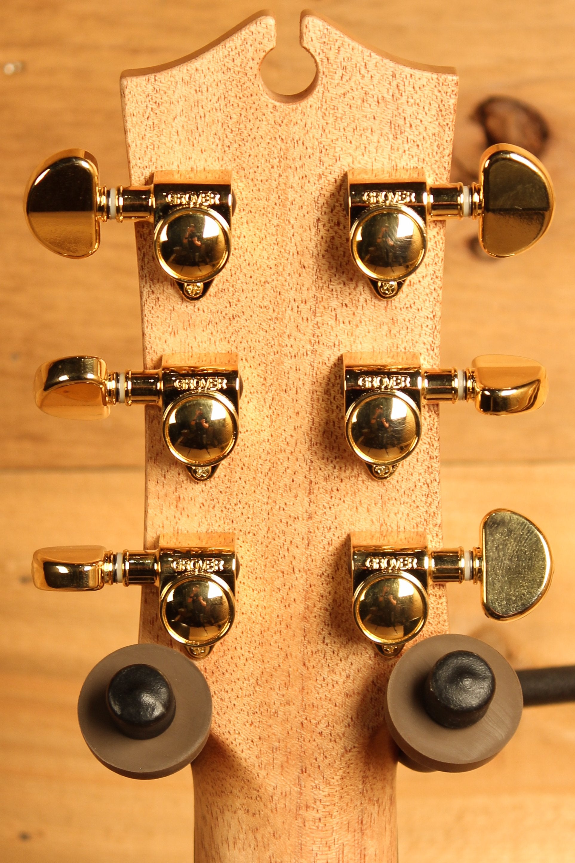 Maton EBG808 Artist Series Sitka Spruce and Blackwood ID-13430 - Artisan Guitars