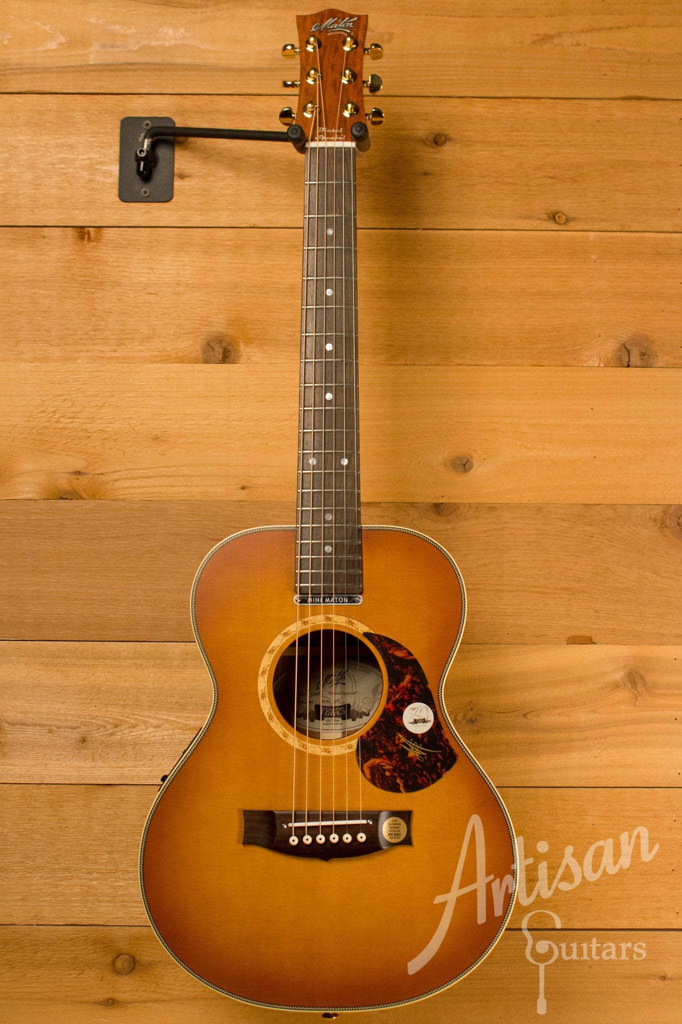 Maton EMD 6 Mini Maton Diesel Guitar Sitka with Blackwood and Vintage Amber Sunburst ID-10822 - Artisan Guitars