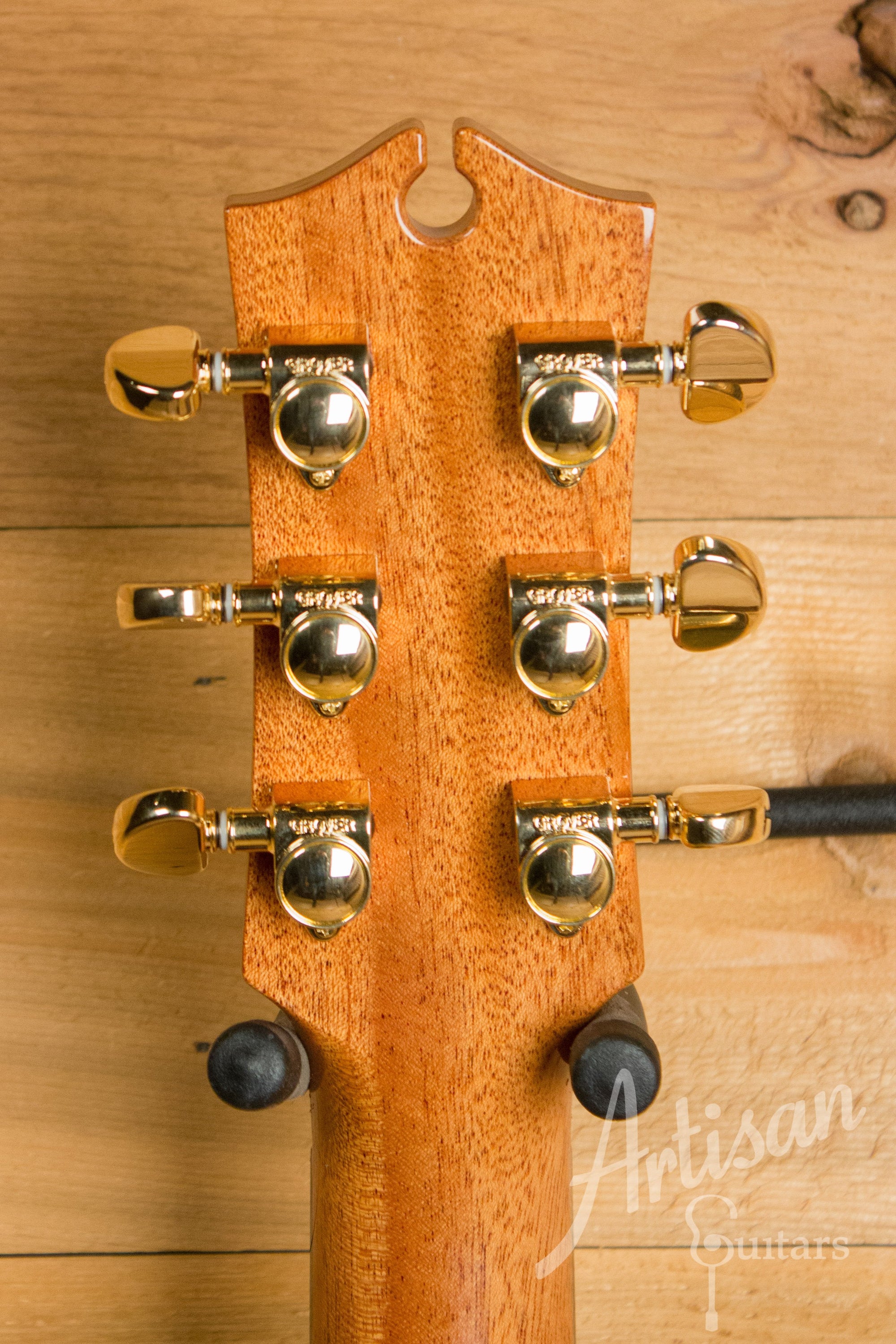 Maton EM100 808 Messiah Series with Sitka and Indian Rosewood ID-11208 - Artisan Guitars