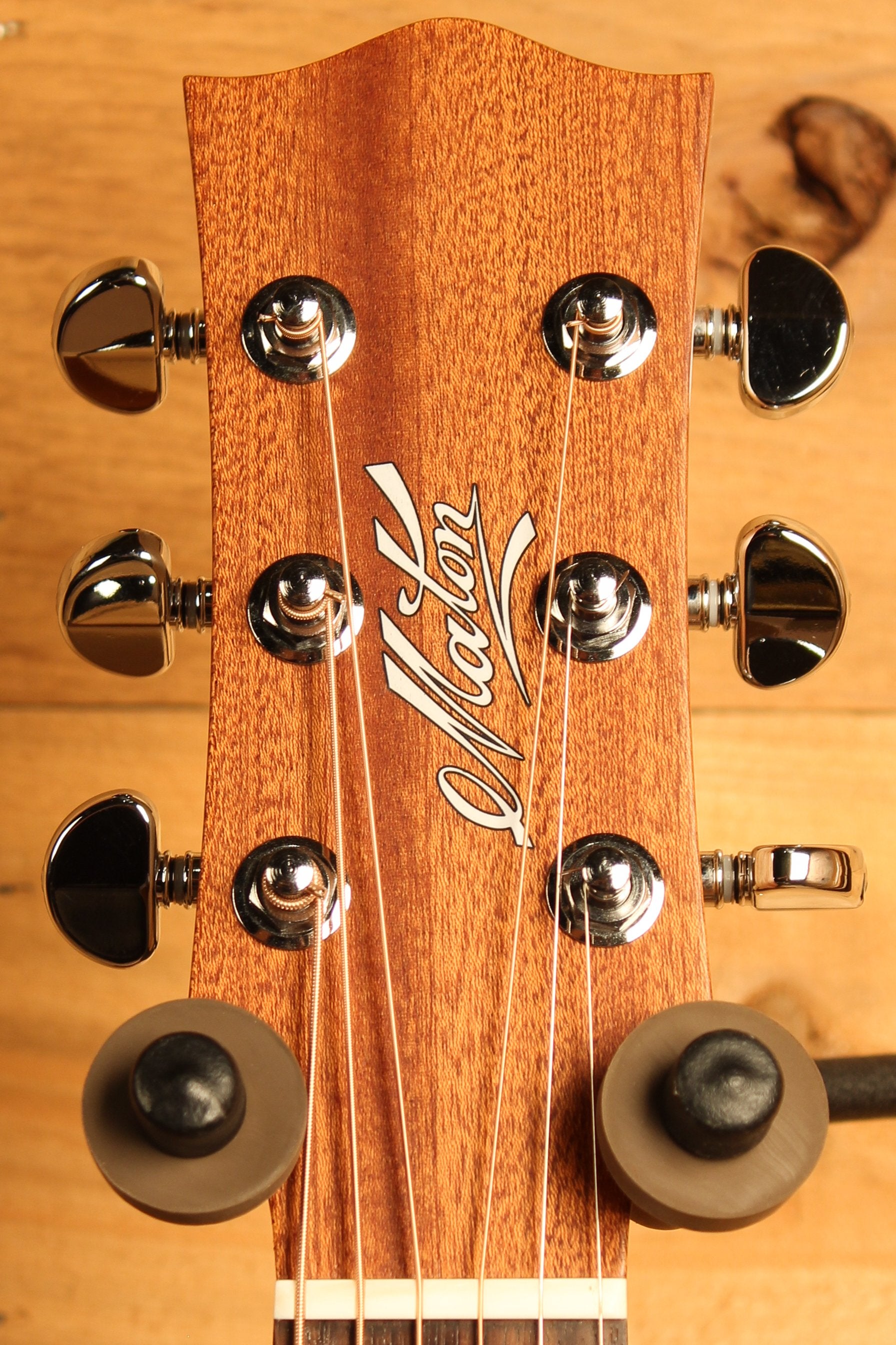 Maton SRS808 Guitar with Western Red Cedar Blackwood and Cutaway ID-13428 - Artisan Guitars