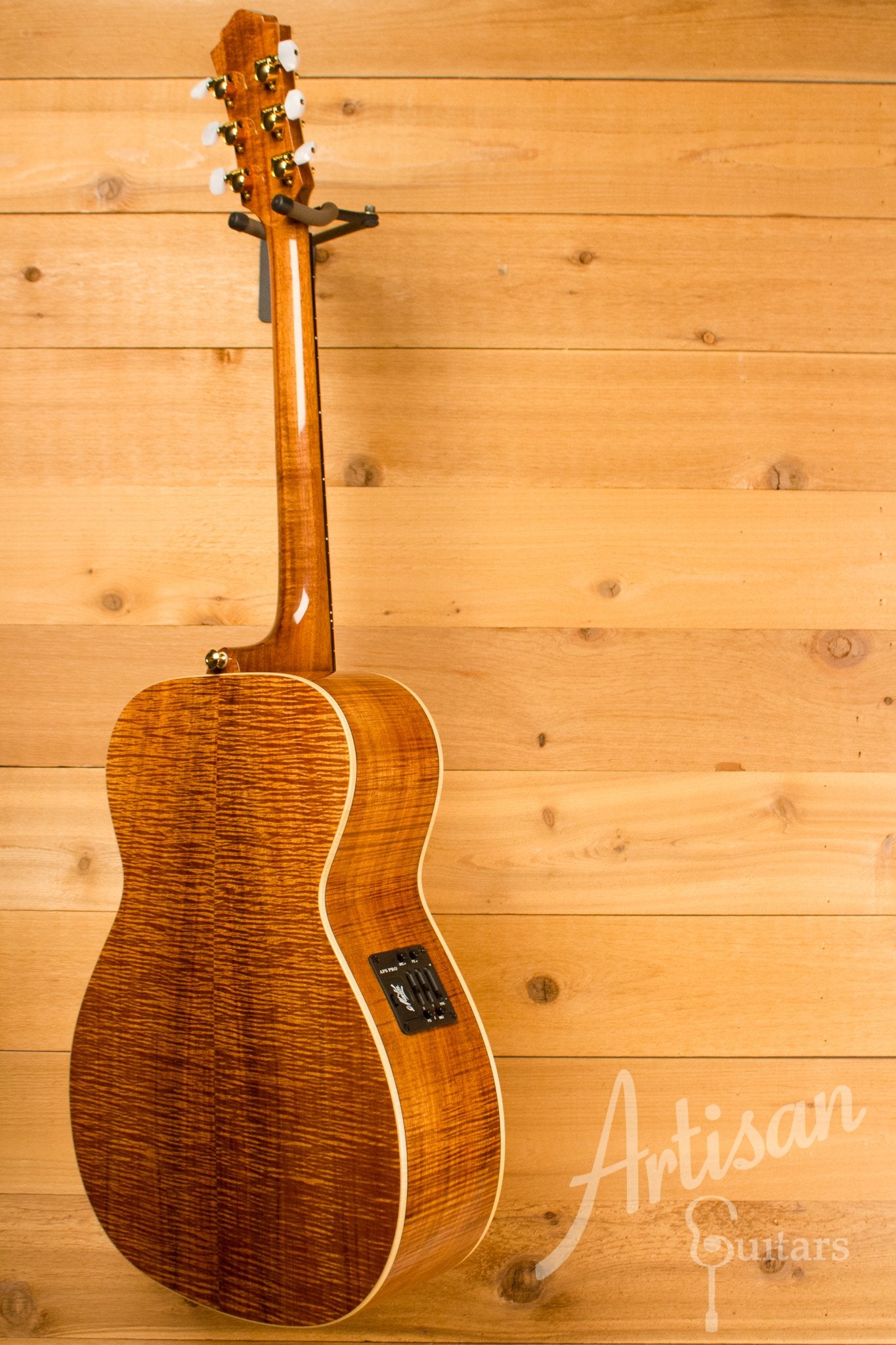 Maton WA May Custom Shop 808 Guitar with Sitka Spruce and Fiddleback Blackwood ID-10821 - Artisan Guitars