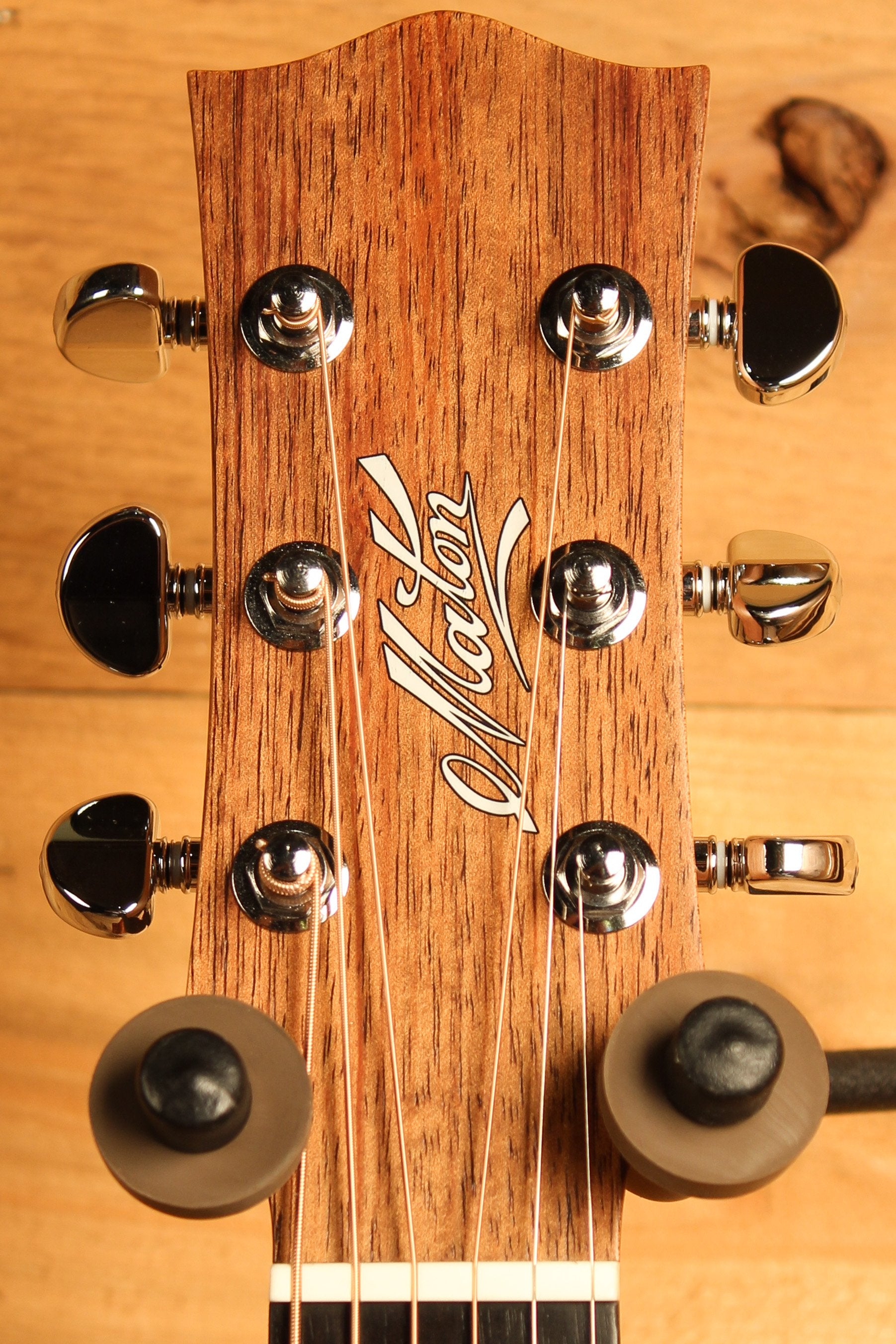 Maton EBW808 Cutaway Guitar w/ Blackwood Top, Back & Sides w/ AP5 Pro Pickup System ID-13460 - Artisan Guitars