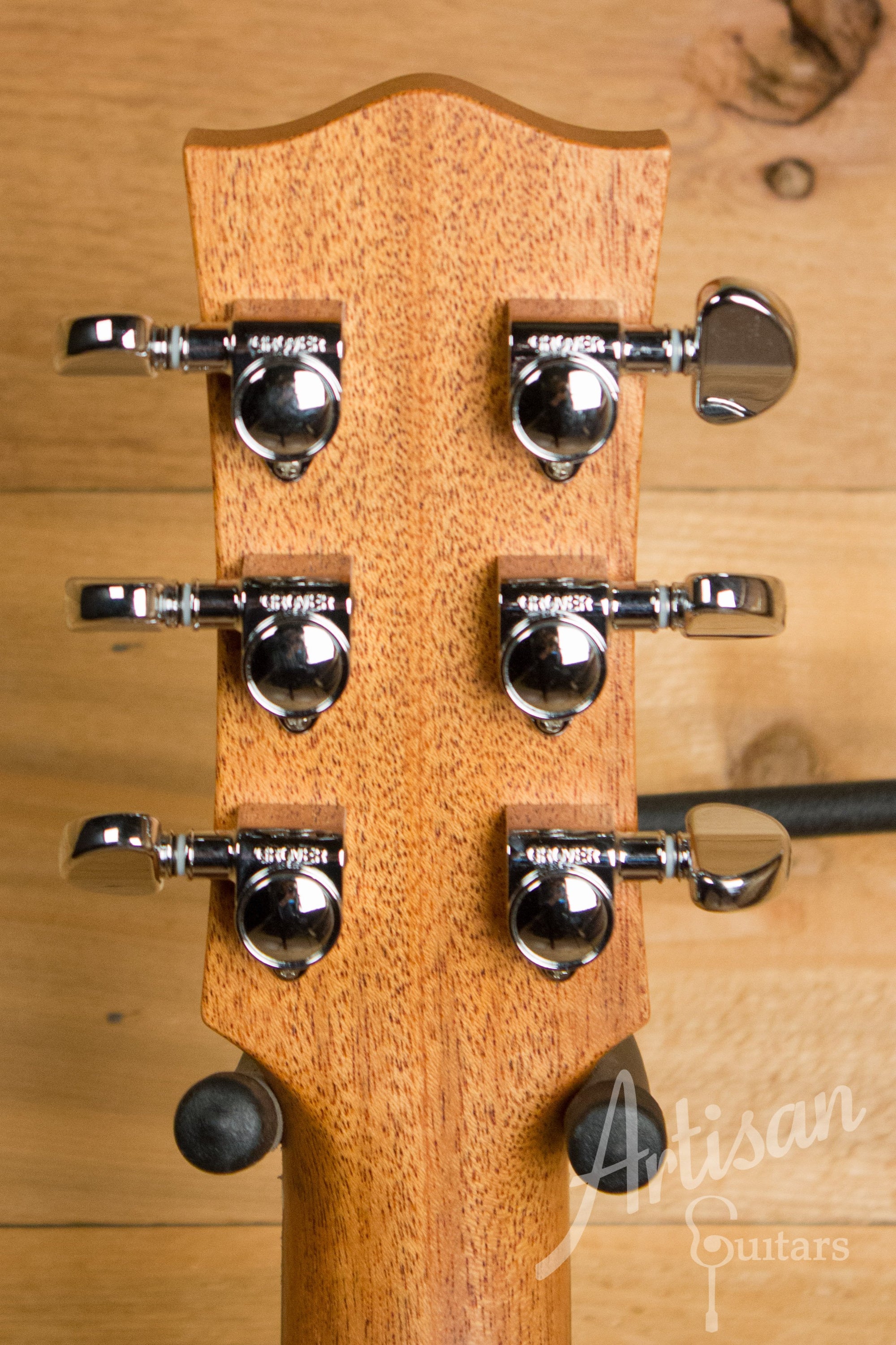 Maton M808 Guitar Sapele Top, Back, and Sides with AP5 Pro Pickup Pre-Owned 2016 ID-11117 - Artisan Guitars
