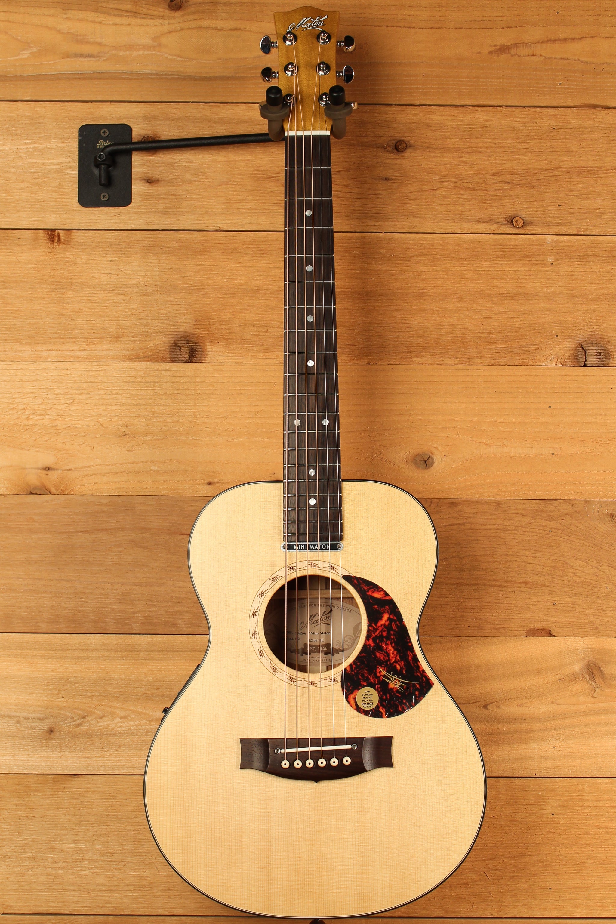 Maton EMS6 Mini Guitar Sitka Spuce and Blackwood ID-13082 - Artisan Guitars