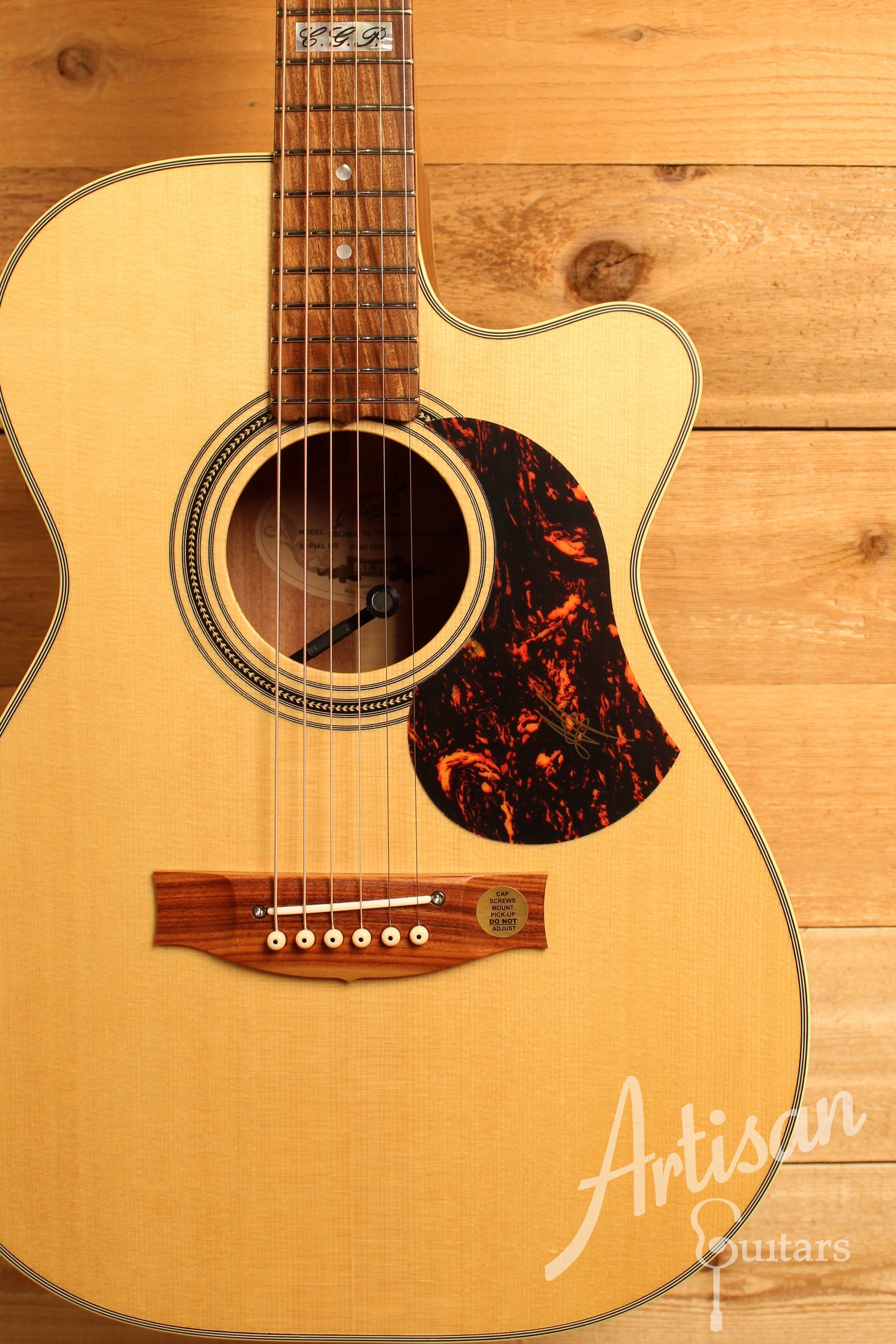 Maton EBG 808C TE Tommy Emmanuel Signature Guitar w/ Cutaway ID-12902 - Artisan Guitars