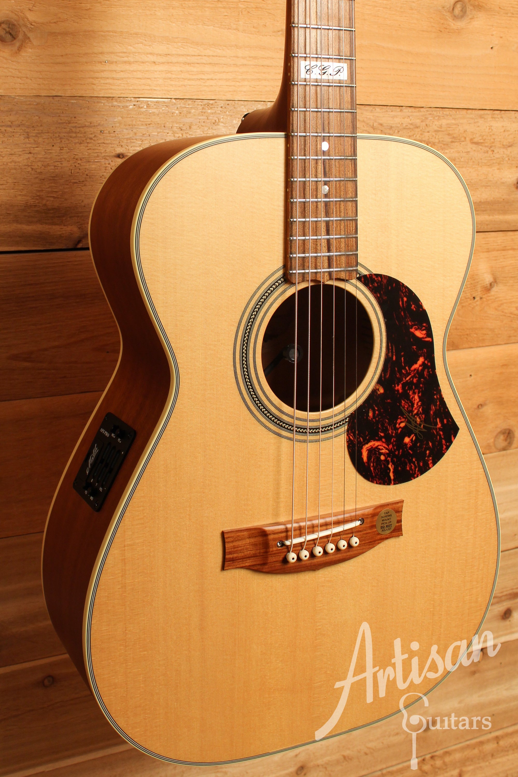 Maton EBG 808 TE Tommy Emmanuel Signature Guitar ID-12904 - Artisan Guitars