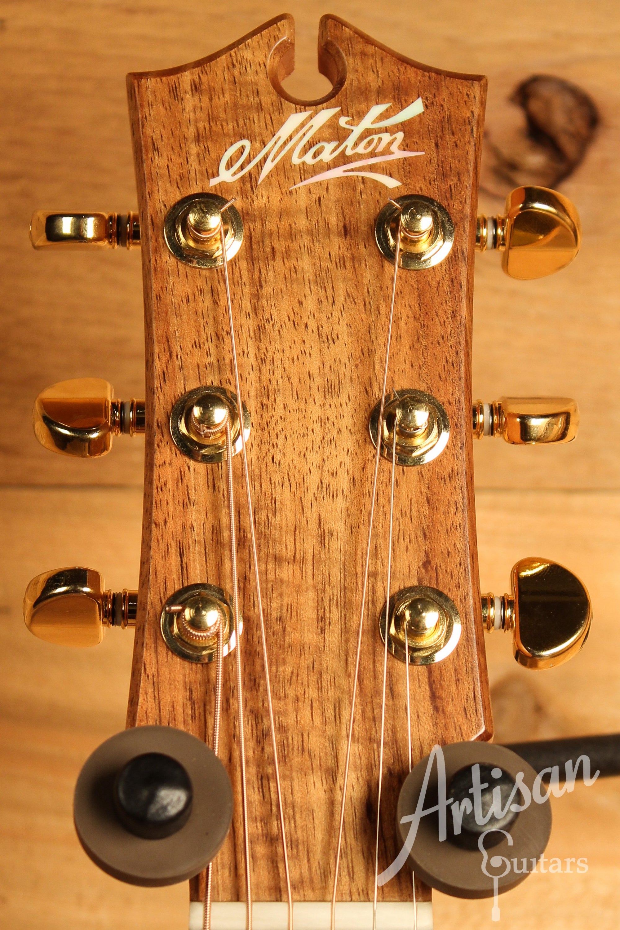 Maton EBG 808C MIC FIX Michael Fix Signature Guitar Sitka and Queensland Maple with Cutaway ID-12773 - Artisan Guitars