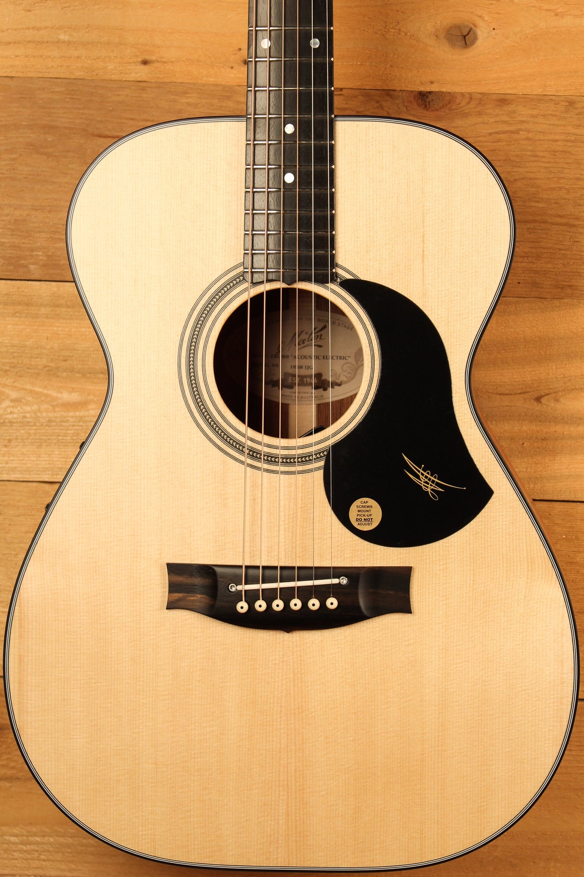 Maton EBG808 w/ AA Sitka Spruce & Blackwood ID-13613 - Artisan Guitars
