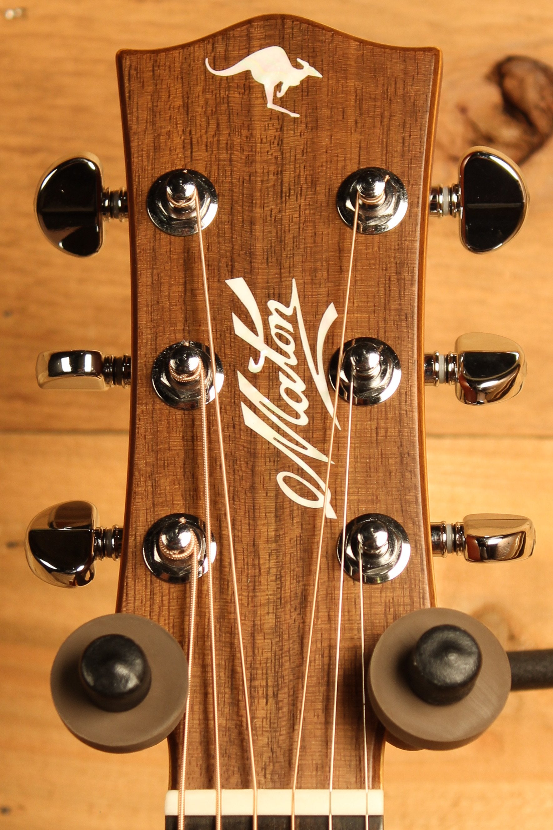 Maton EBG 808 TE Tommy Emmanuel Signature Guitar ID-13462 - Artisan Guitars