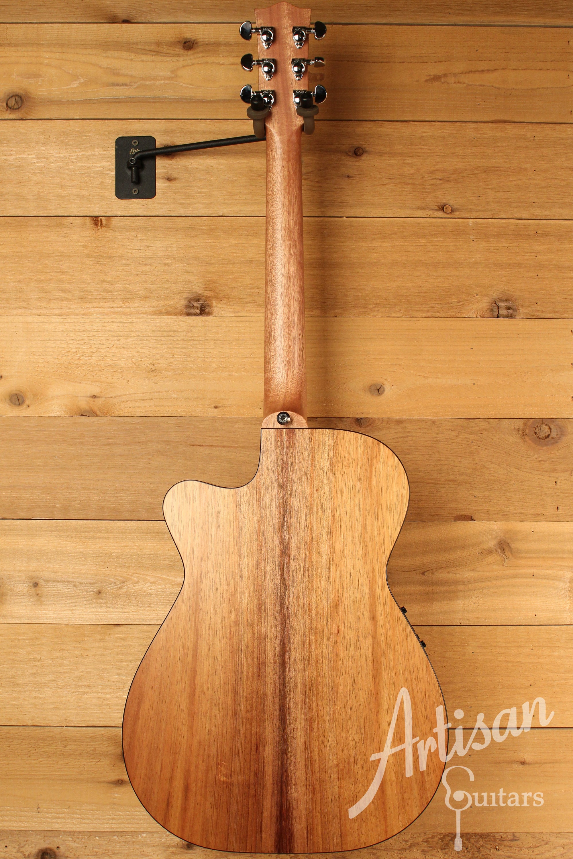 Maton EBW808 Cutaway Guitar w/ Blackwood Top, Back & Sides w/ AP5 Pro Pickup System ID-12851 - Artisan Guitars