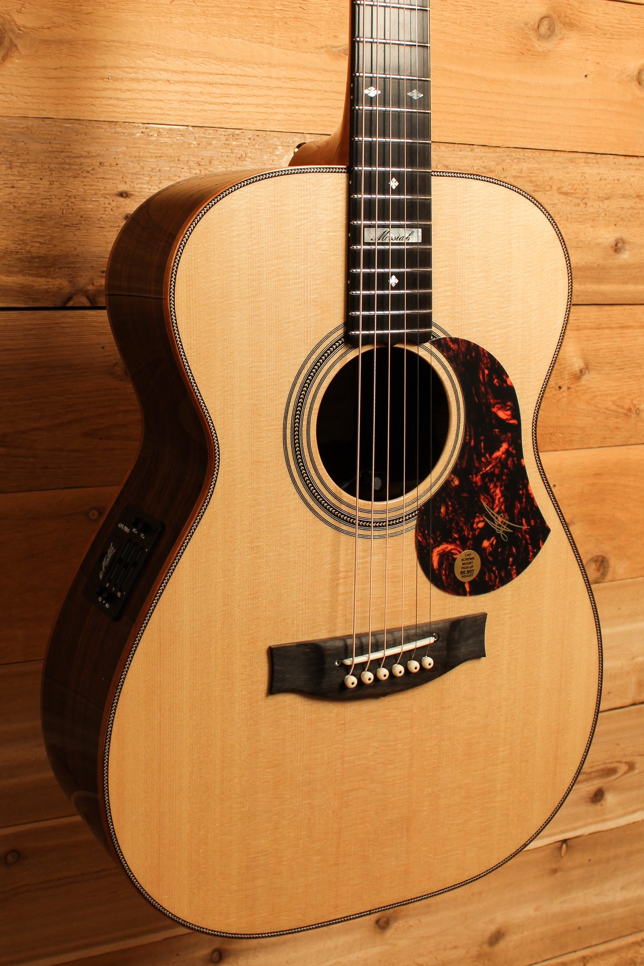 Maton EM100 808 Messiah Series with Sitka and Indian Rosewood ID-13435 - Artisan Guitars