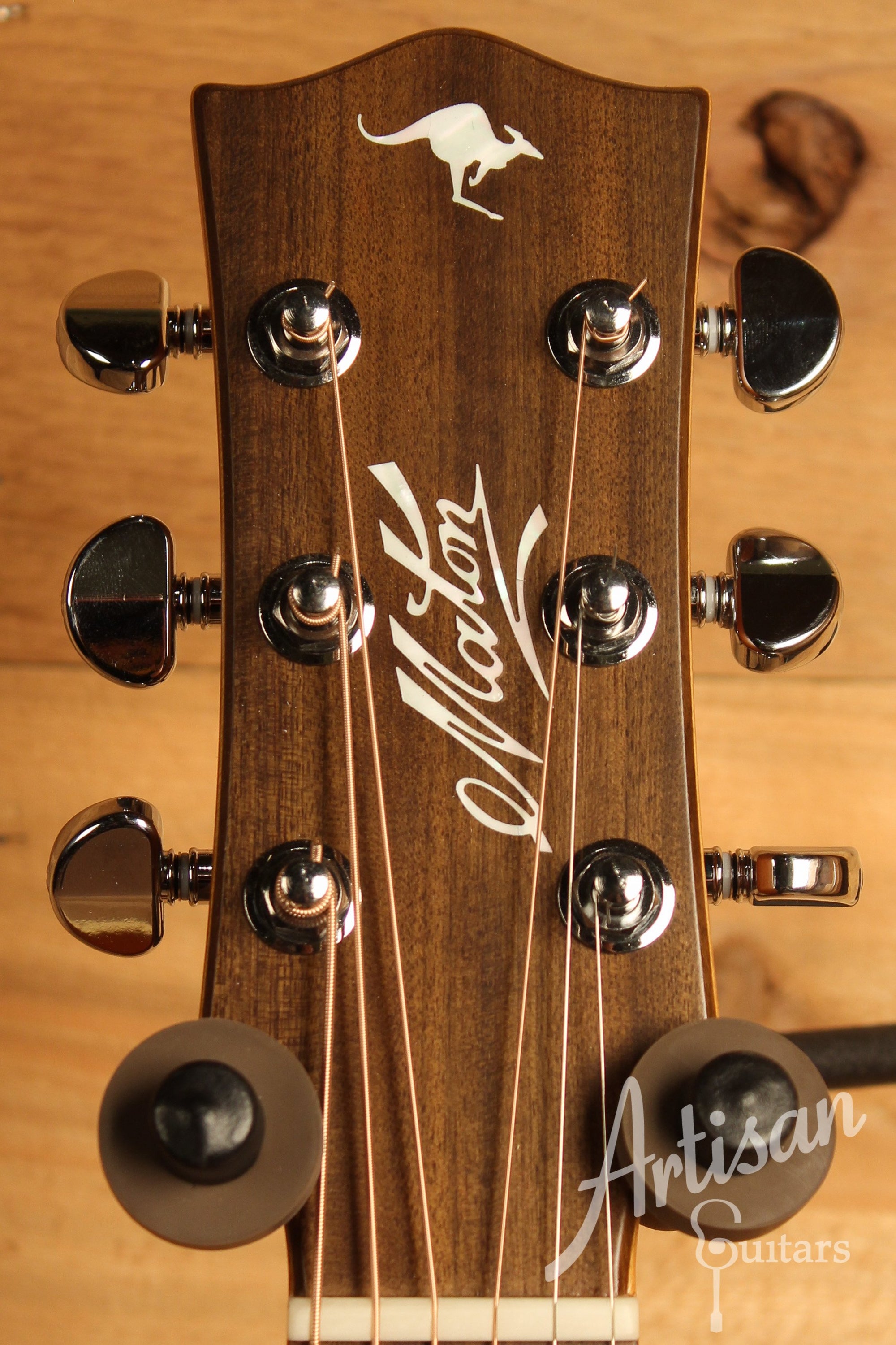 Maton EBG 808 TE Tommy Emmanuel Signature Guitar ID-12920 - Artisan Guitars