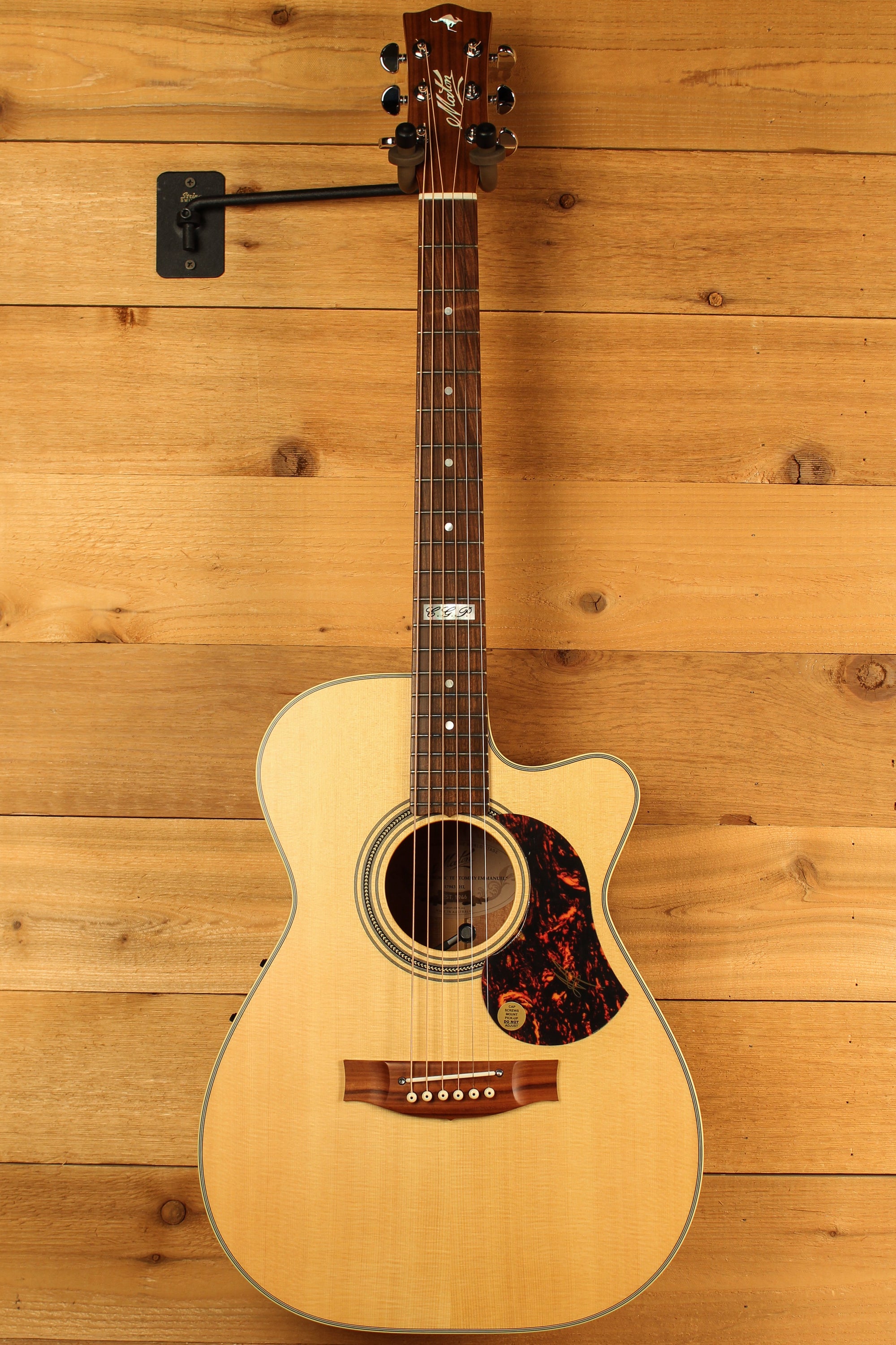 Maton EBG 808C TE Tommy Emmanuel Signature Guitar w/ Cutaway ID-13516 - Artisan Guitars