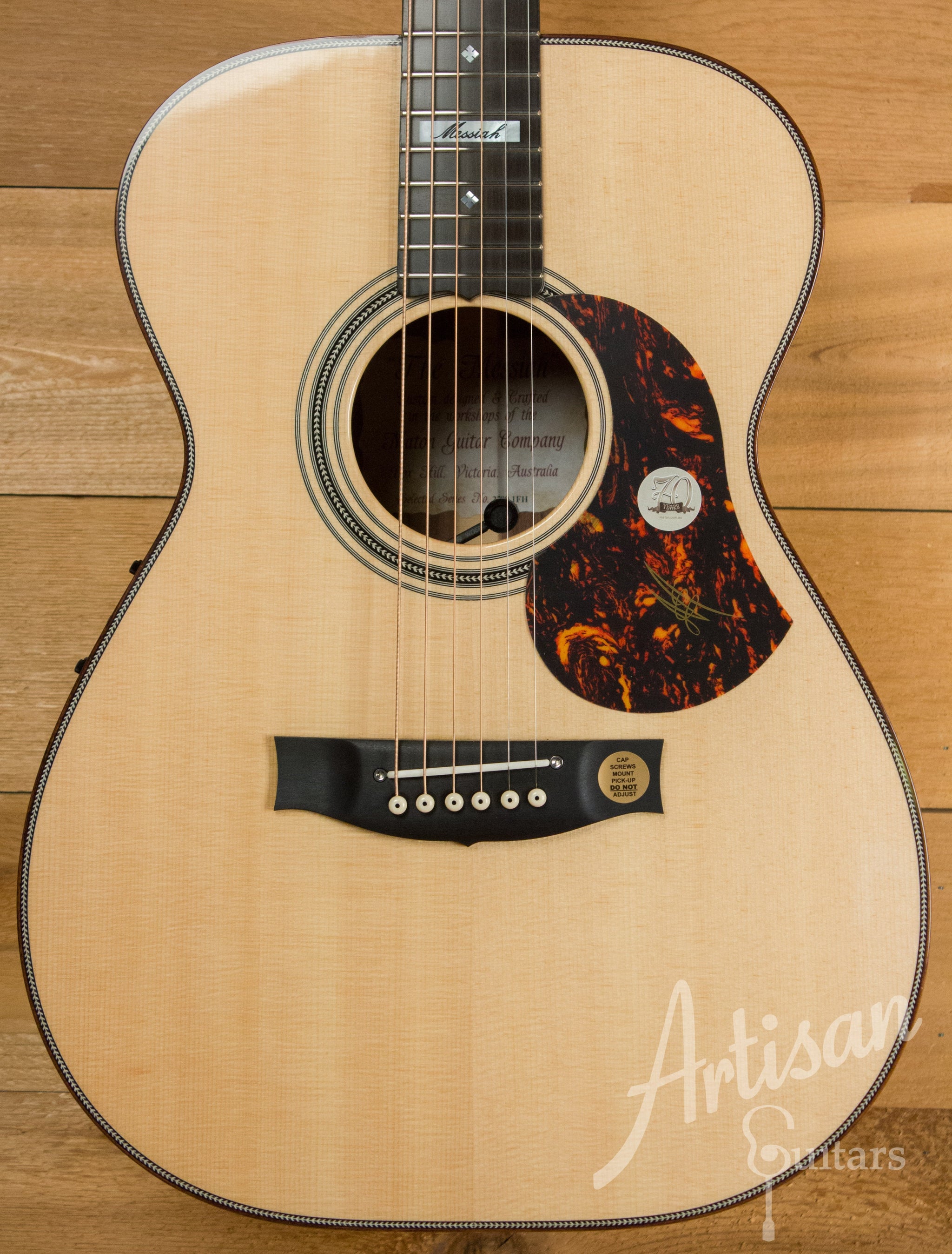 Maton EM100 808 Messiah Series with Sitka and Indian Rosewood ID-11208 - Artisan Guitars
