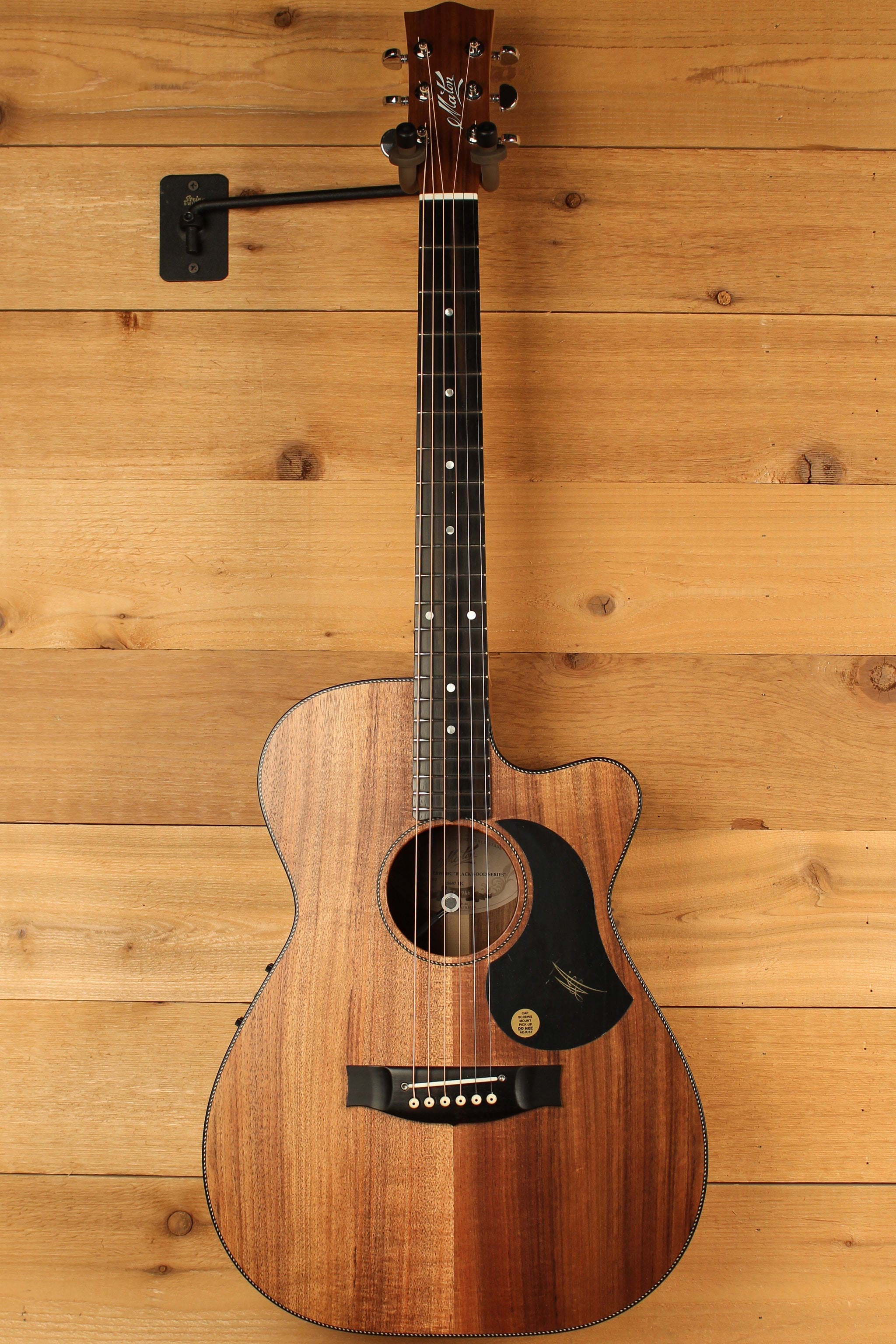 Maton EBW808 Cutaway Guitar w/ Blackwood Top, Back & Sides w/ AP5 Pro Pickup System ID-13461 - Artisan Guitars
