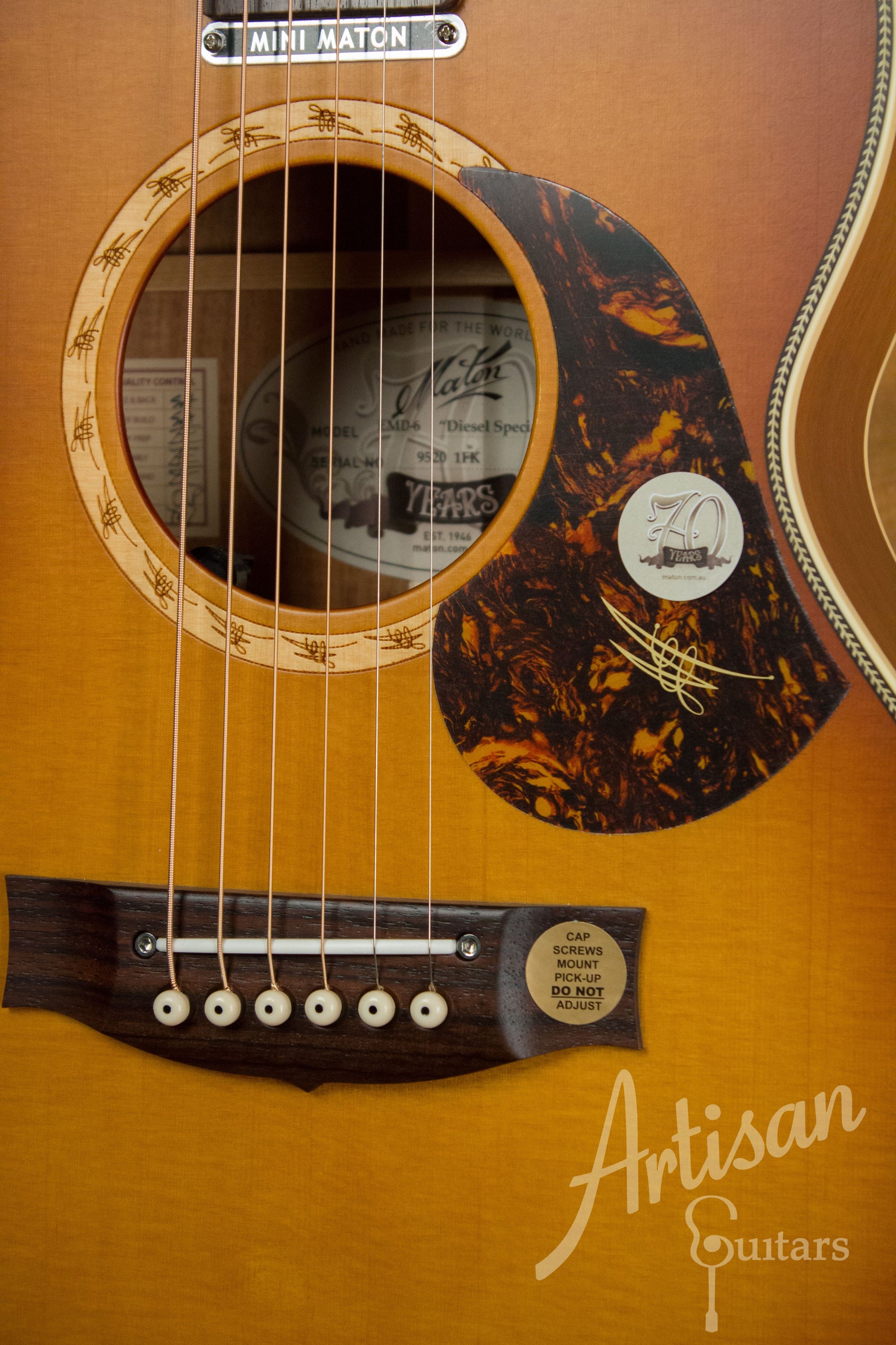 Maton EMD6 Mini Maton Diesel Sitka with Blackwood and Vintage Amber Sunburst ID-10122 - Artisan Guitars