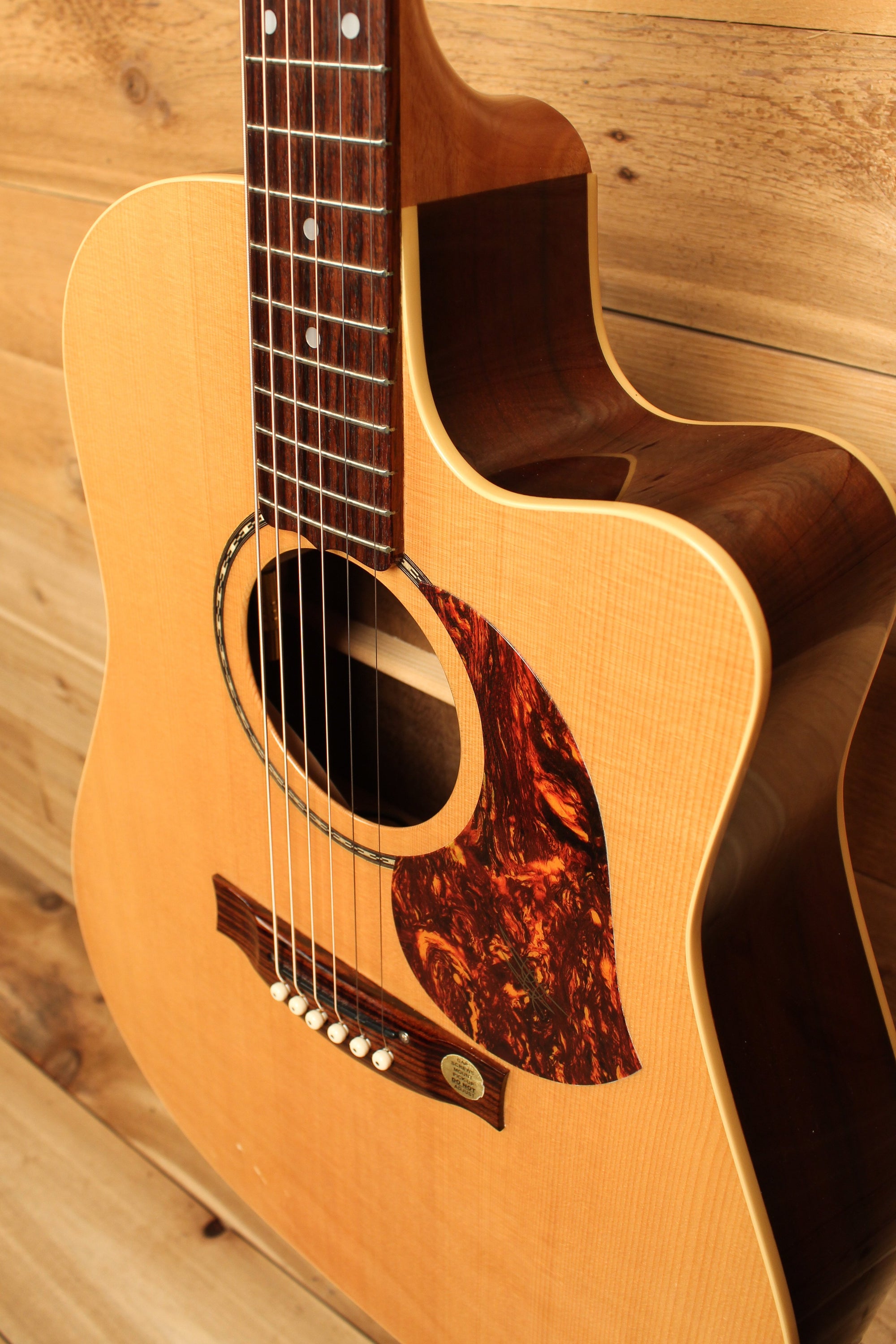 Maton EST60C "Stage" w/ Sitka & Queensland Walnut Pre-Owned 2011 ID-13271 - Artisan Guitars