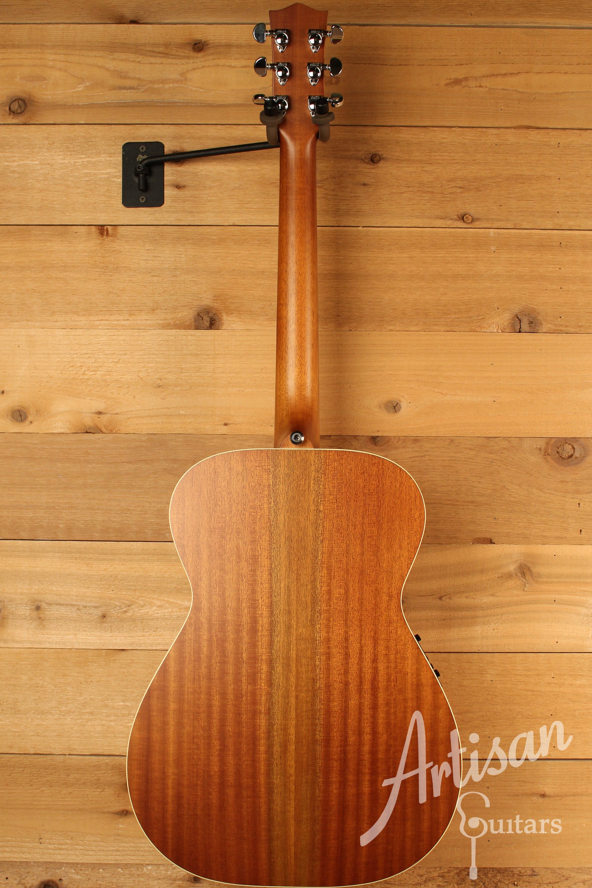 Maton EBG 808 TE Tommy Emmanuel Signature Guitar ID-12920 - Artisan Guitars