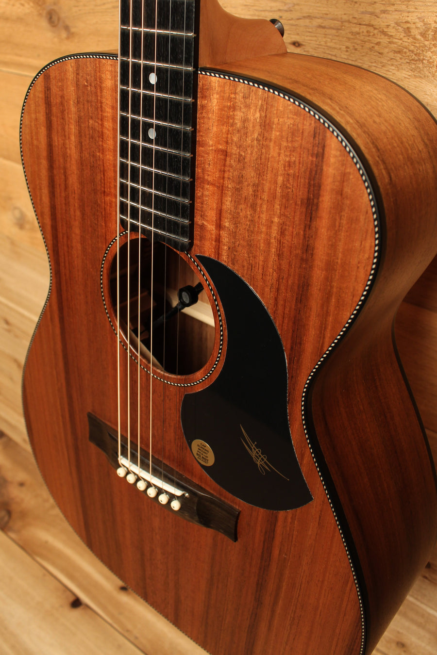 Maton EBW808 Guitar w/ Blackwood Top, Back & Sides w/ AP5 Pro Pickup System ID-13312 - Artisan Guitars