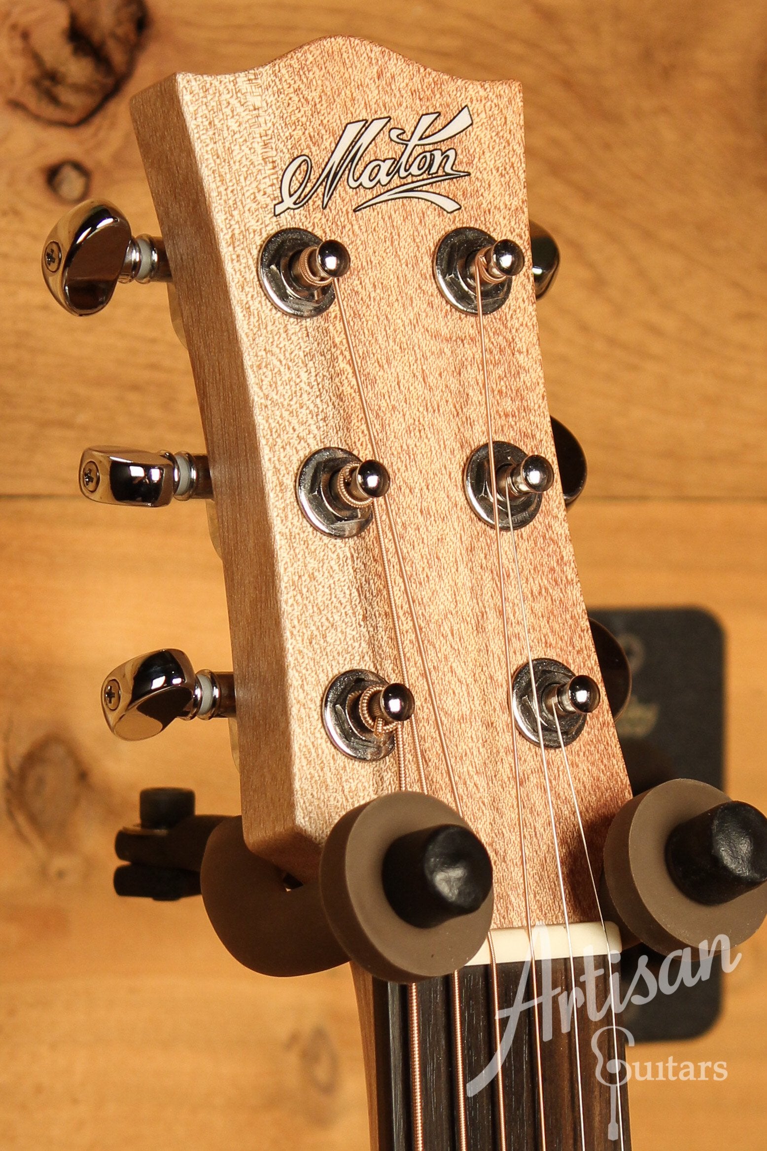 Maton EMBW6 Mini Guitar w/ Blackwood Top, Back & Sides and AP5 Pro Pickup System ID-12778 - Artisan Guitars