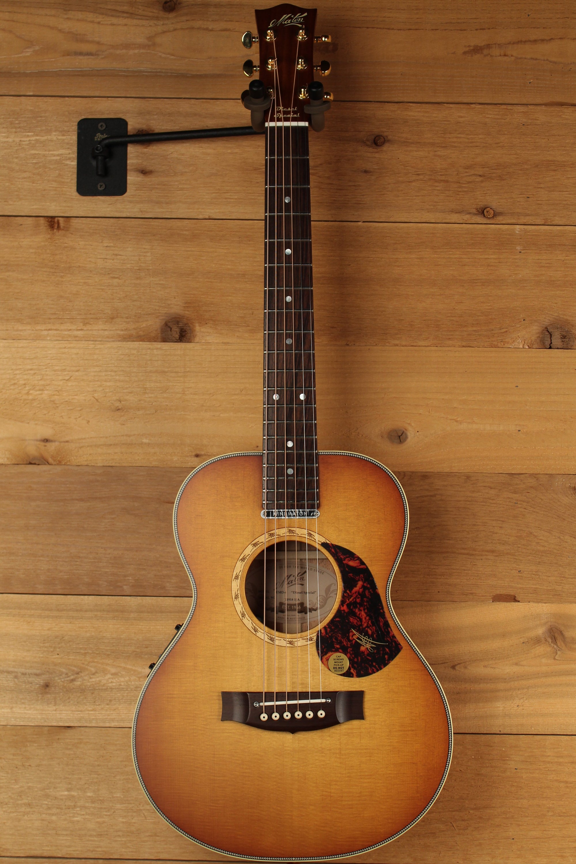 Maton EMD6 Mini Maton Diesel Sitka with Blackwood and Vintage Amber Sunburst ID-13333 - Artisan Guitars