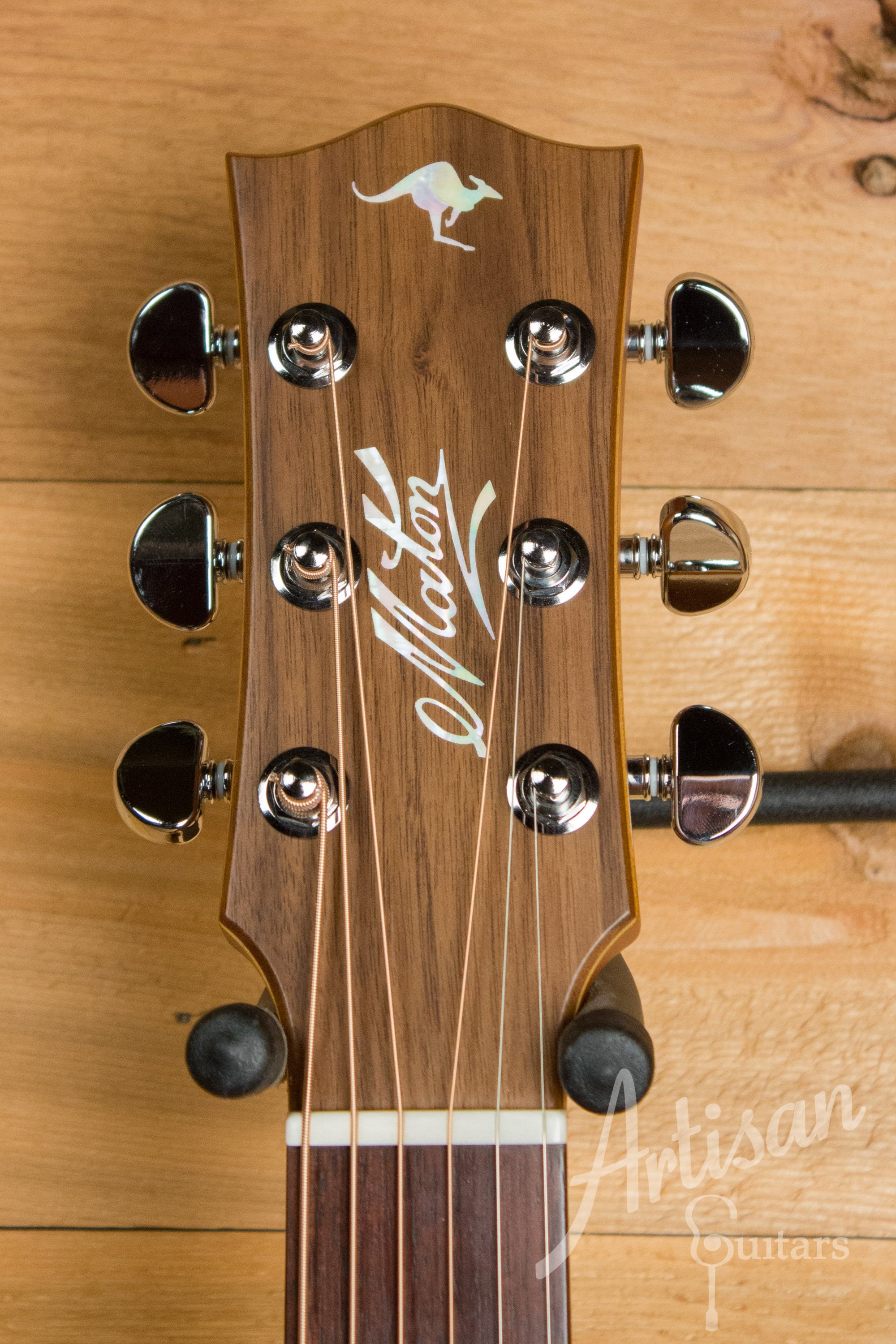 Maton EBG 808 TE Tommy Emmanuel Signature Guitar ID-11196 - Artisan Guitars