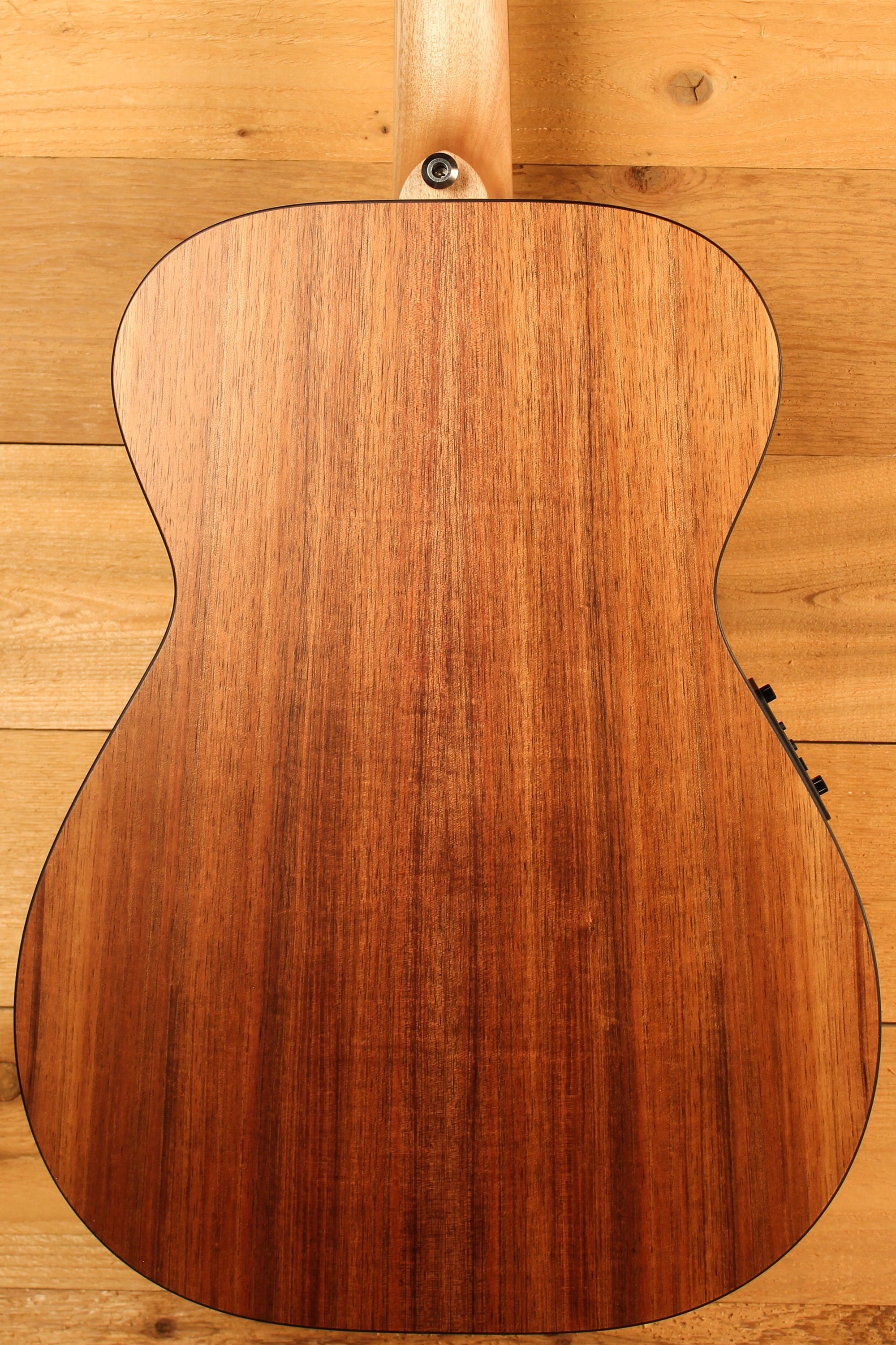 Maton SRS808 Guitar Western Red Cedar & Solid Blackwood ID-13702 - Artisan Guitars