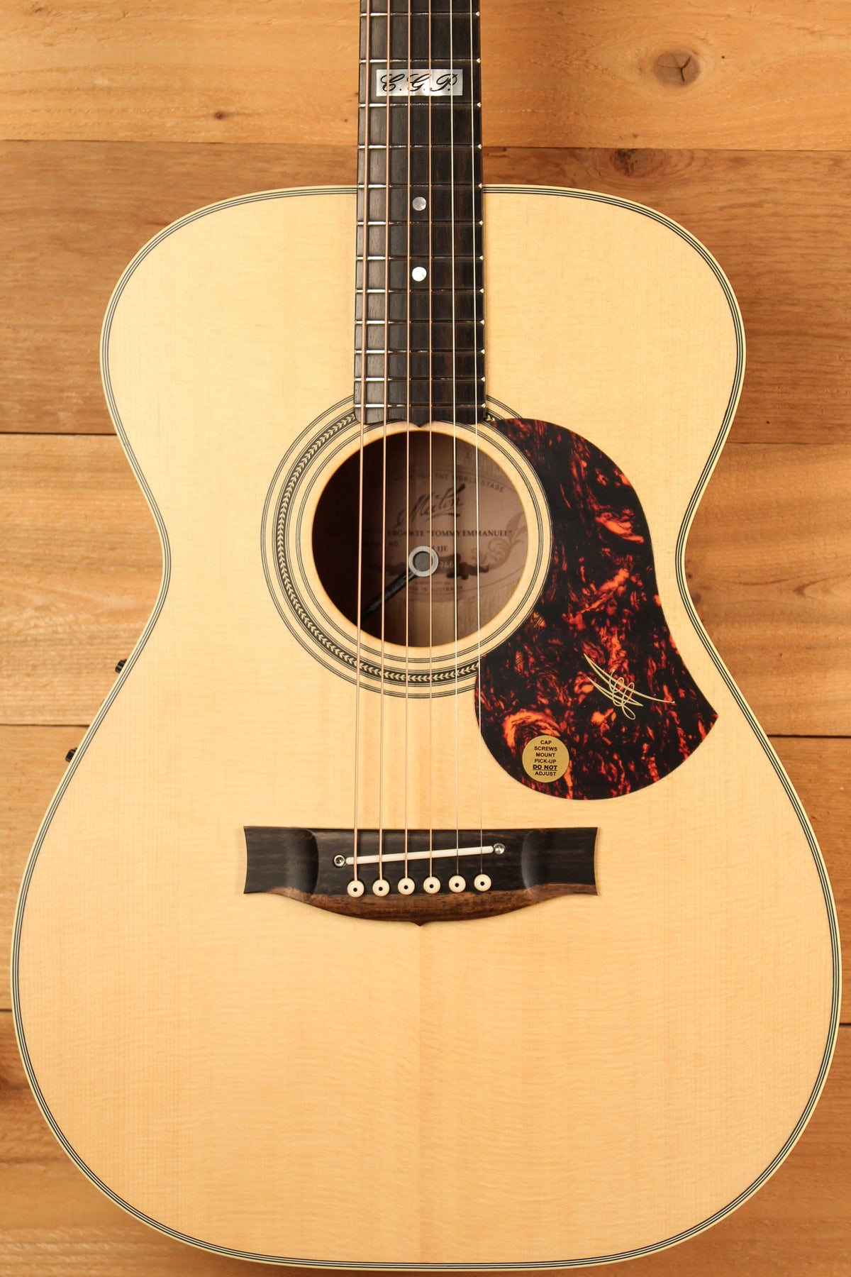 Maton EBG 808 TE Tommy Emmanuel Signature Guitar ID-13462 - Artisan Guitars